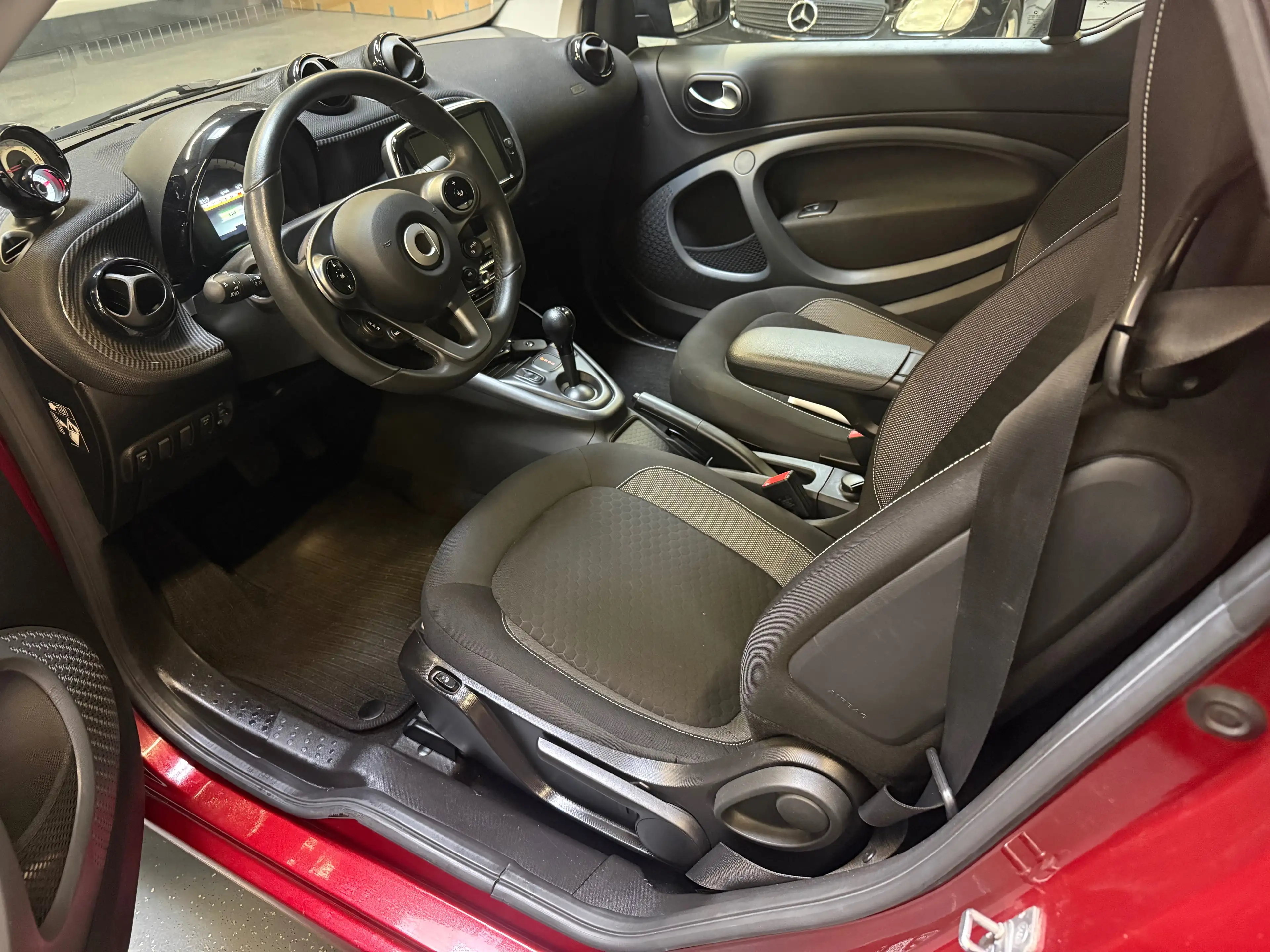 smart forTwo smart fortwo cabrio EQ prime — photo 8