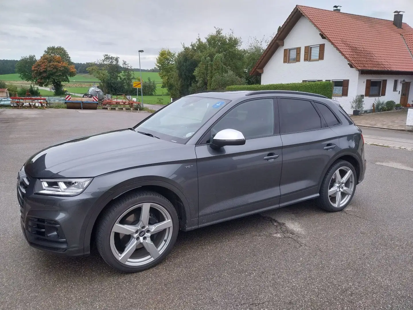 Audi SQ5 3.0 TFSI quattro Grau - 1