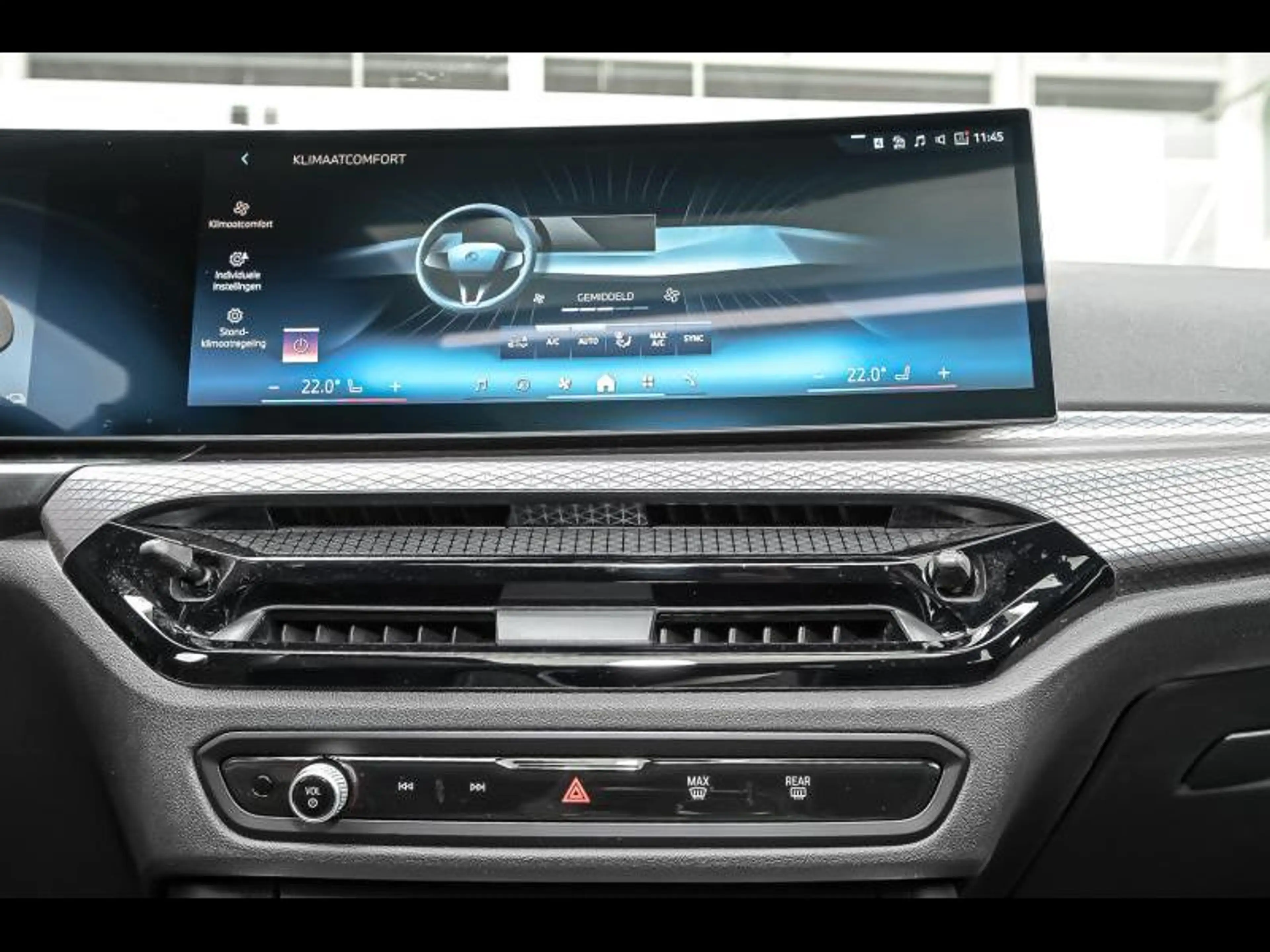 BMW 330 M Sportpakket Gratis winterset — photo 10
