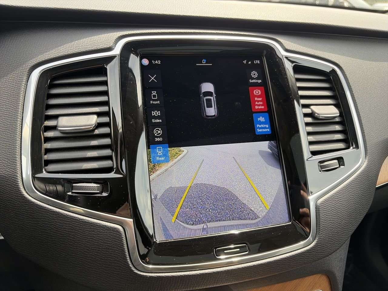 2023 Volvo XC90 Local One-Owner | Accident-Free | MHEV | CarPlay / thumb 25