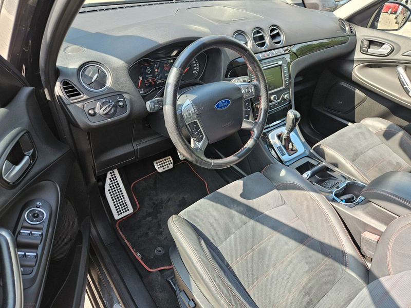 Ford S-Max S-MAX Titanium S — photo 13