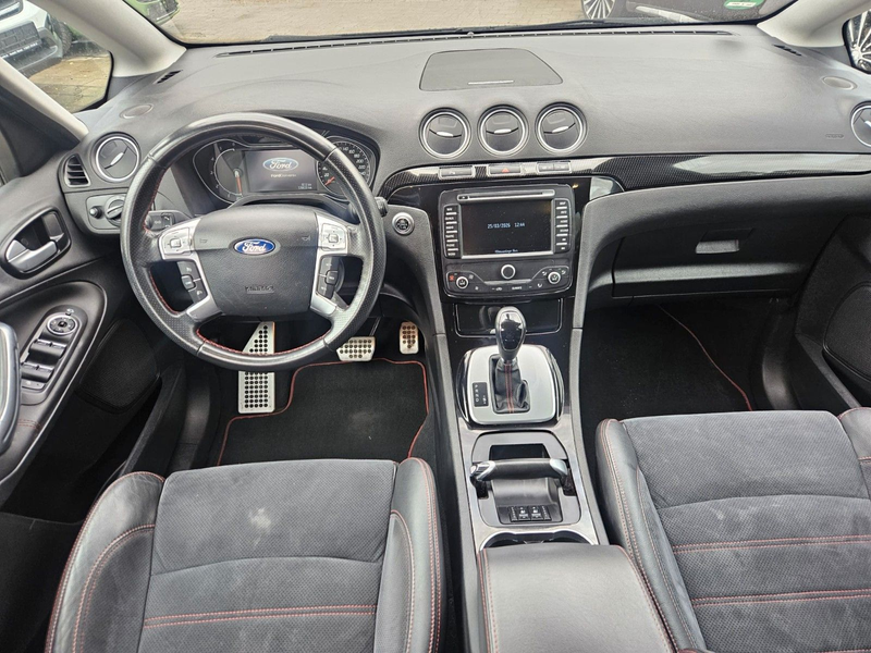 Ford S-Max S-MAX Titanium S — photo 10