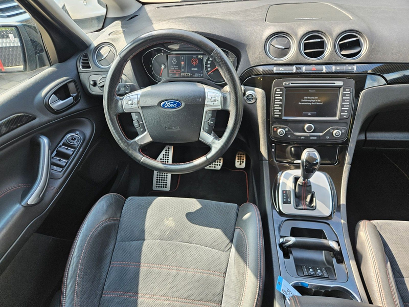 Ford S-Max S-MAX Titanium S — photo 12
