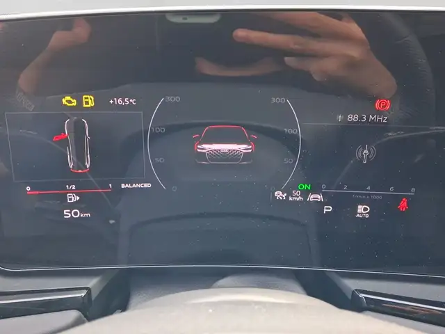 Audi A6 view 10