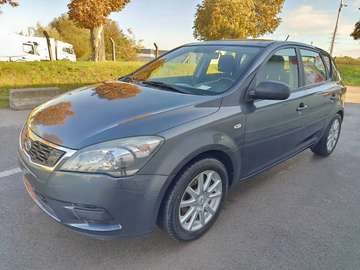 Cee'd 1.6 CRDi EX ISG EcoDynamics