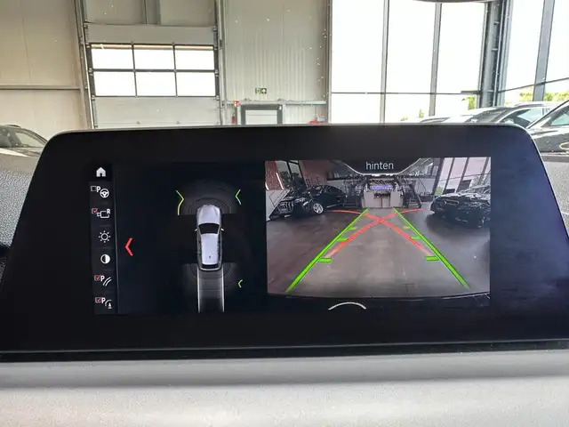 BMW 5 Series view 15