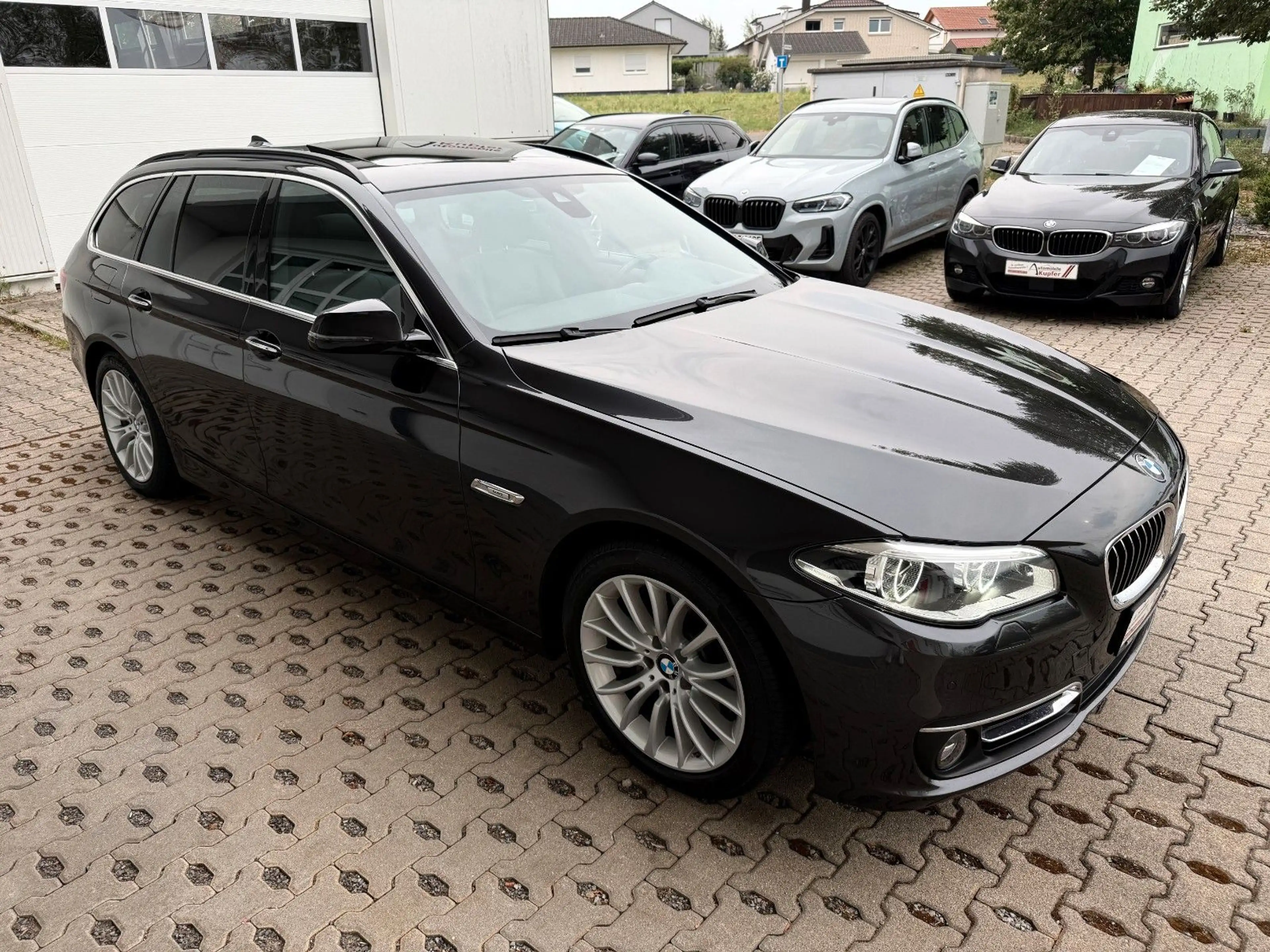 BMW 525 d Touring Exclusivleder PANO Ad. LED Driv.Ass — photo 12