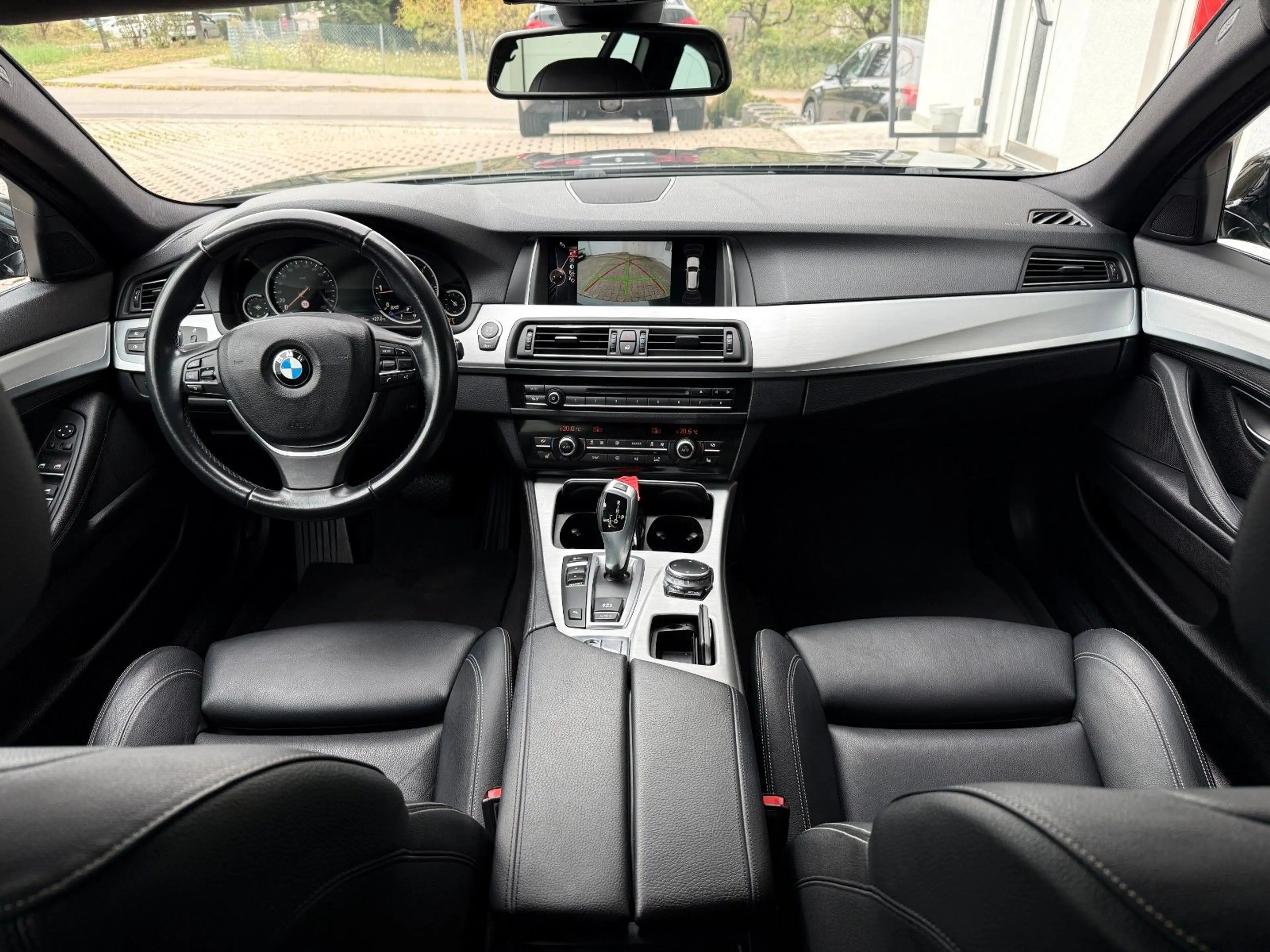 BMW 525 d Touring Exclusivleder PANO Ad. LED Driv.Ass — photo 2