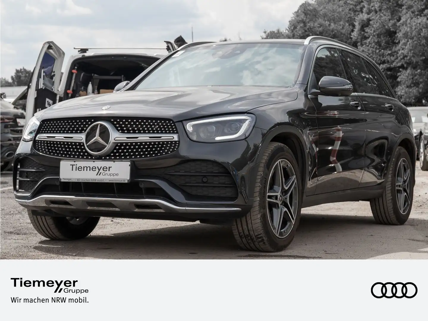 Mercedes-Benz GLC 300 d AMG PANO LUFT BUMESTER AHK Grau - 1