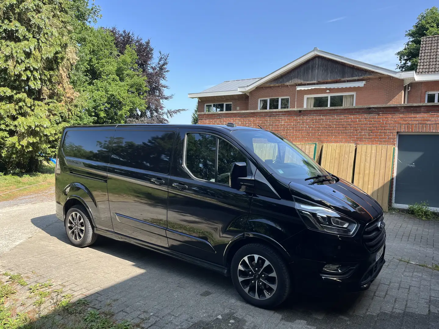 Ford Transit Custom 2.0 TDCi L2H1 Sport S/S (EU6.2) Zwart - 2
