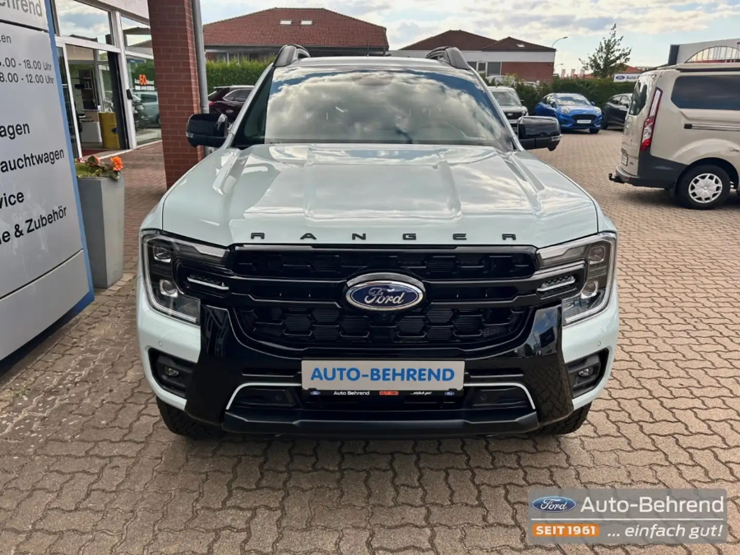 Ford Ranger Plug-in-Hybrid Stormtrak elektr. Laderaumrollo Gris - 2