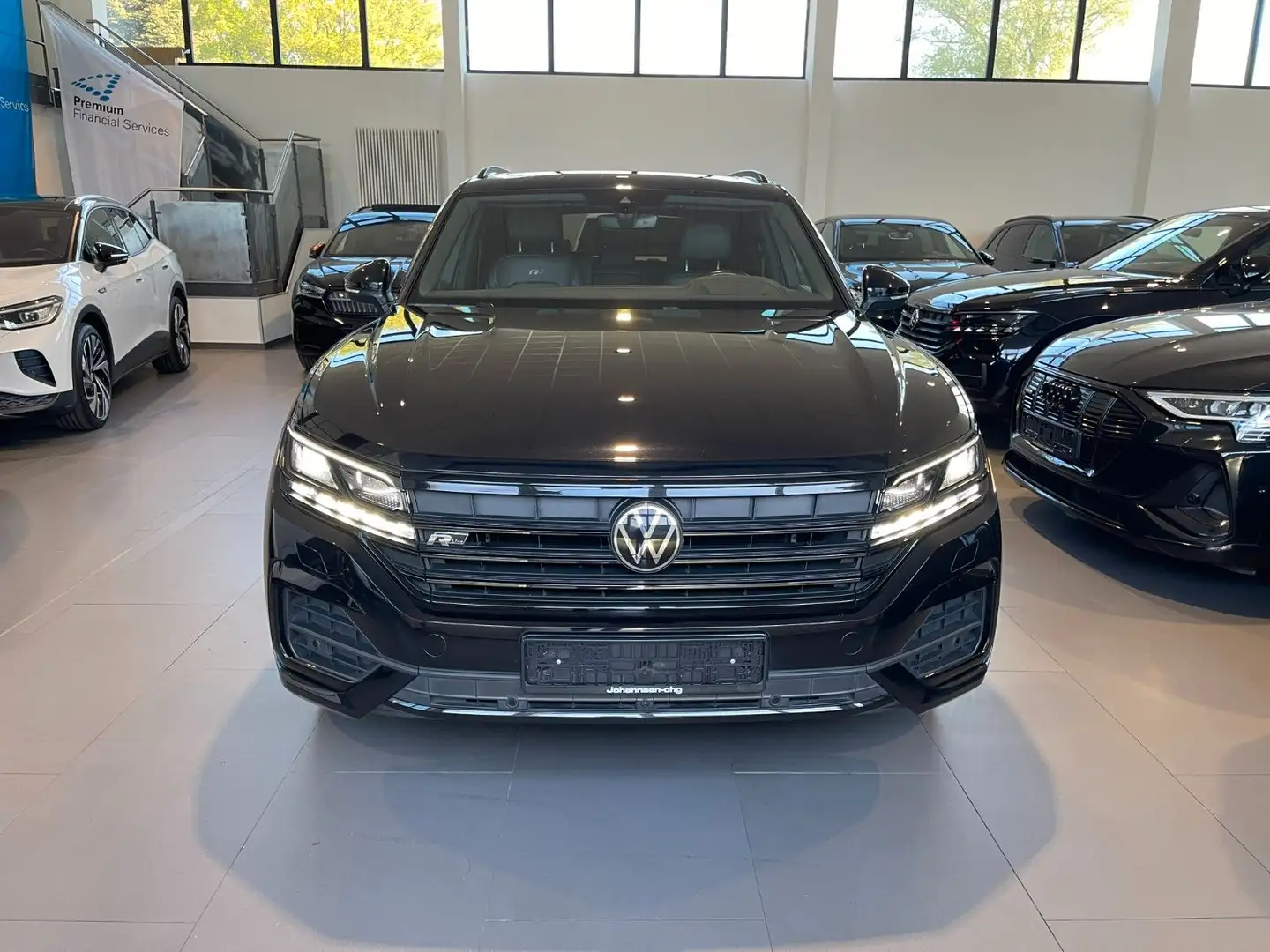 Volkswagen Touareg R-Line 4M AID/MATRIX/PANO/HUD/360°/AHK Schwarz - 2