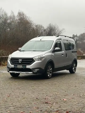 Dacia Dokker Stepway AHK/KLIMA/NAVI/PDC