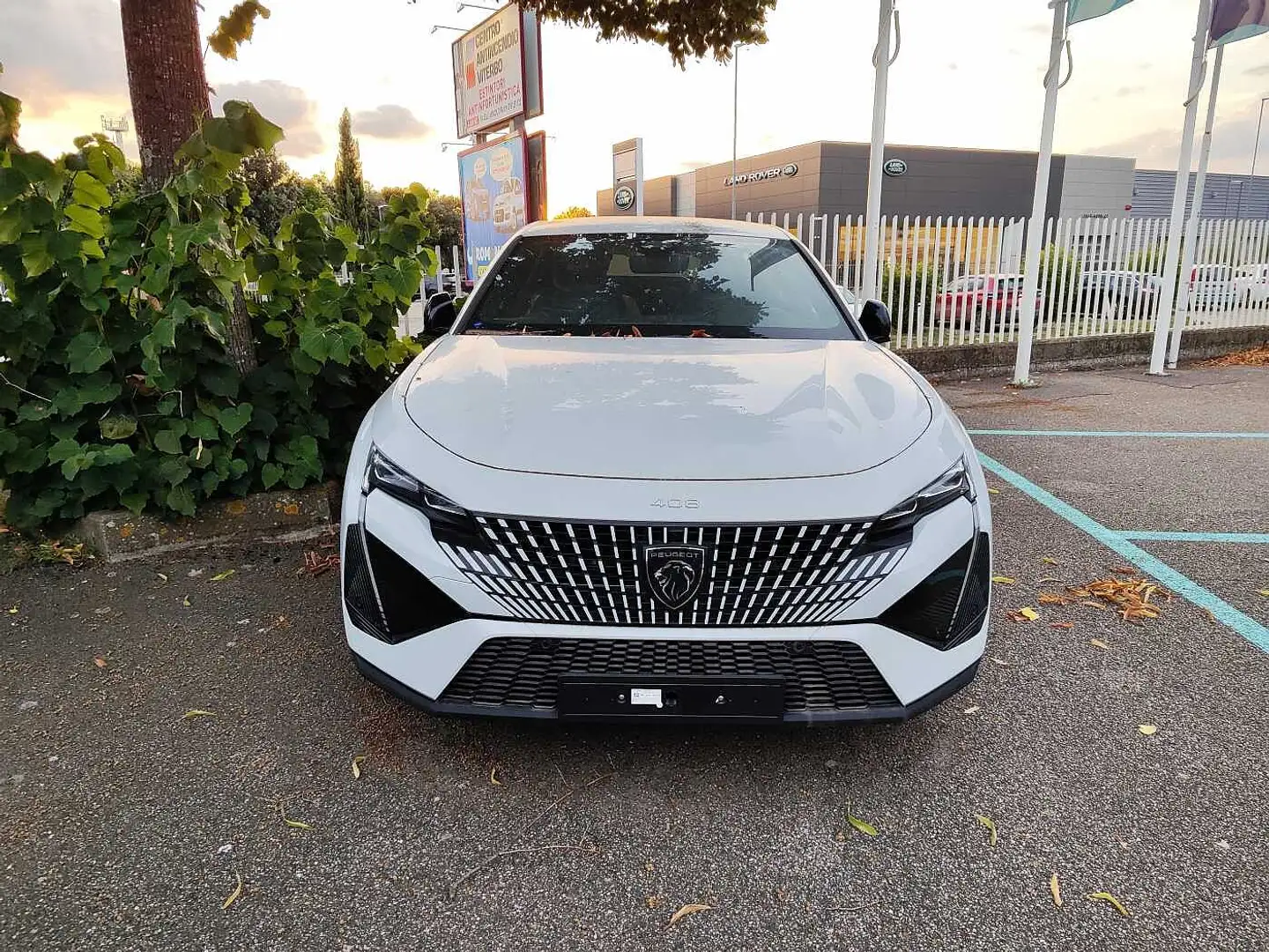 Peugeot 408 Hybrid 136 e-DCS6 GT - Bianco Okenite Bianco - 2