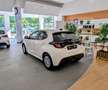 Toyota Yaris 4ª serie 1.5 Hybrid Active *KM 0* Bianco - thumbnail 4