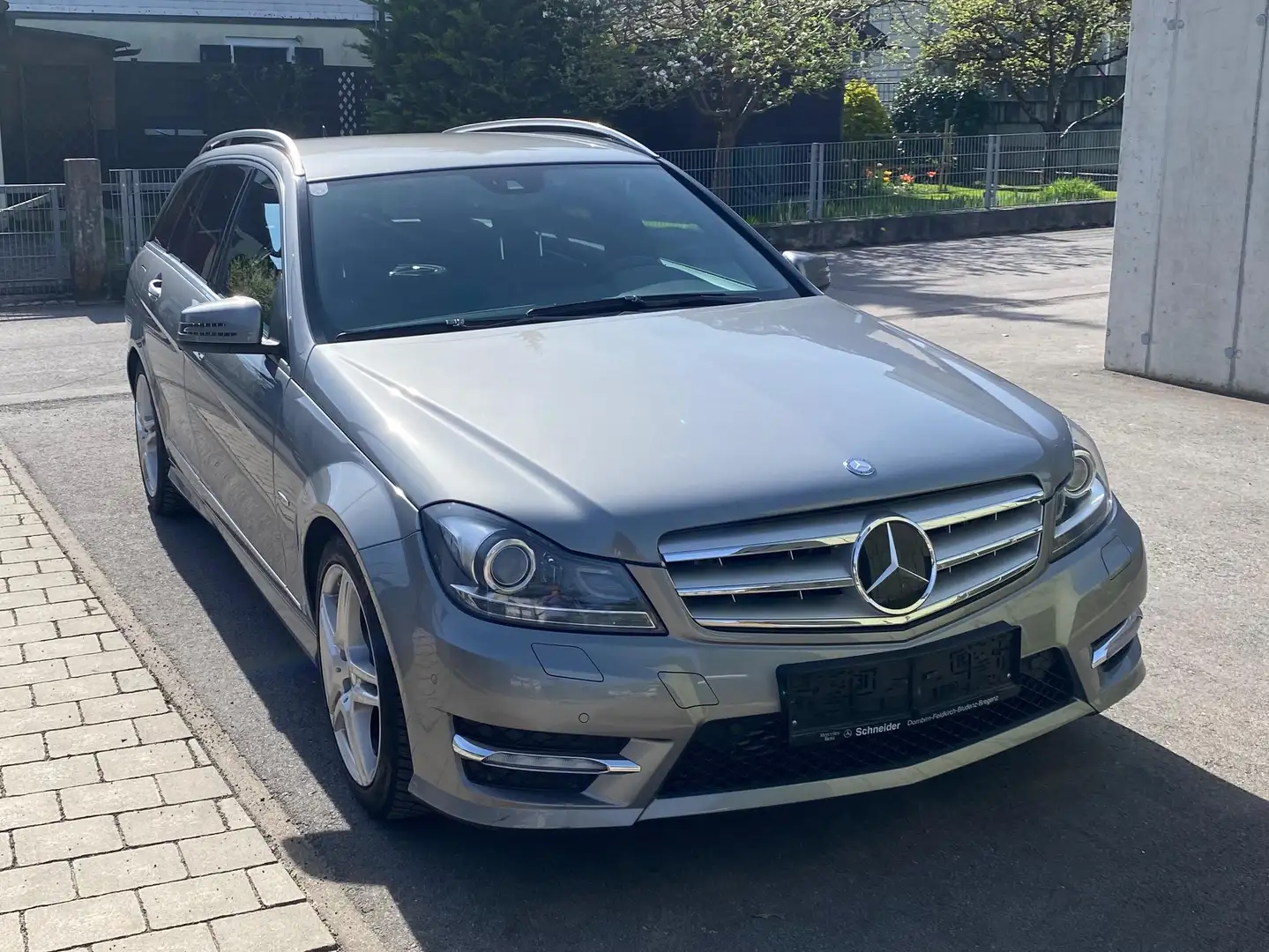 Mercedes-Benz C 300 C 300 T CDI Avantgarde BlueEfficiency 4MATIC Aut. Grijs - 1