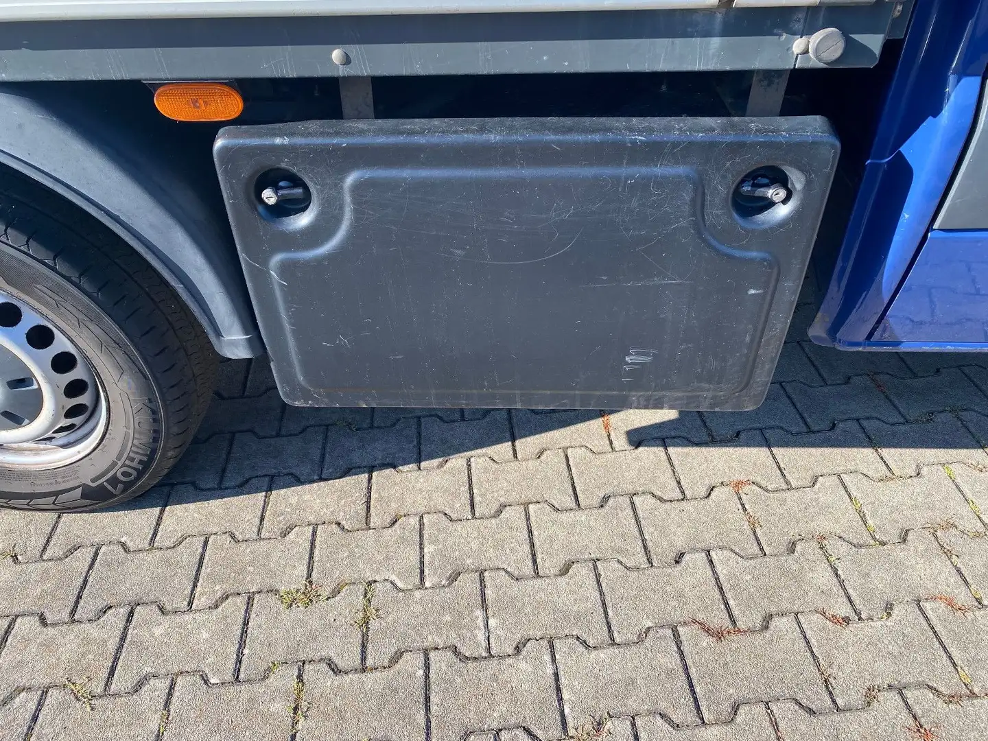 Volkswagen Crafter Pritsche 35 mittel L2 Doppelkabine Blau - 2