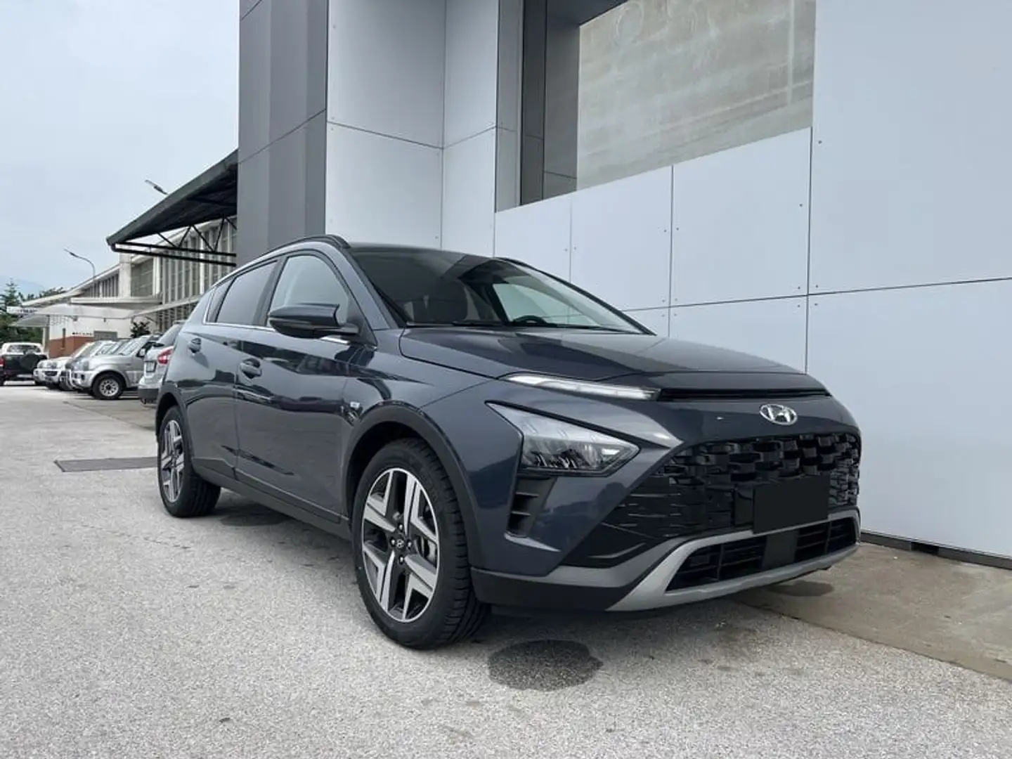 Hyundai BAYON 1.0 T-GDI Hybrid 48V iMT XLine Grau - 1