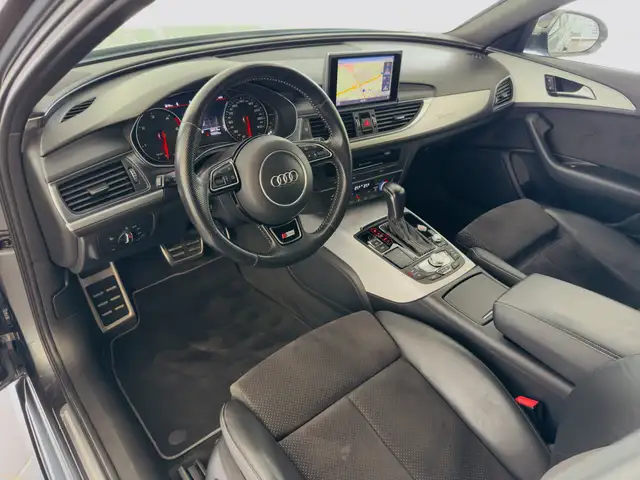 Audi A6 Avant view 11