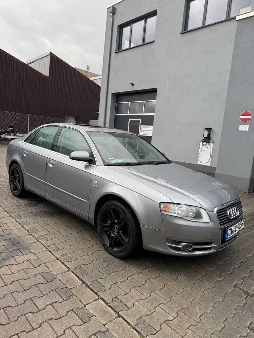 Audi A4 Audi A 4 / 2.0 T FSI multitronic ( 200 ps) - 2