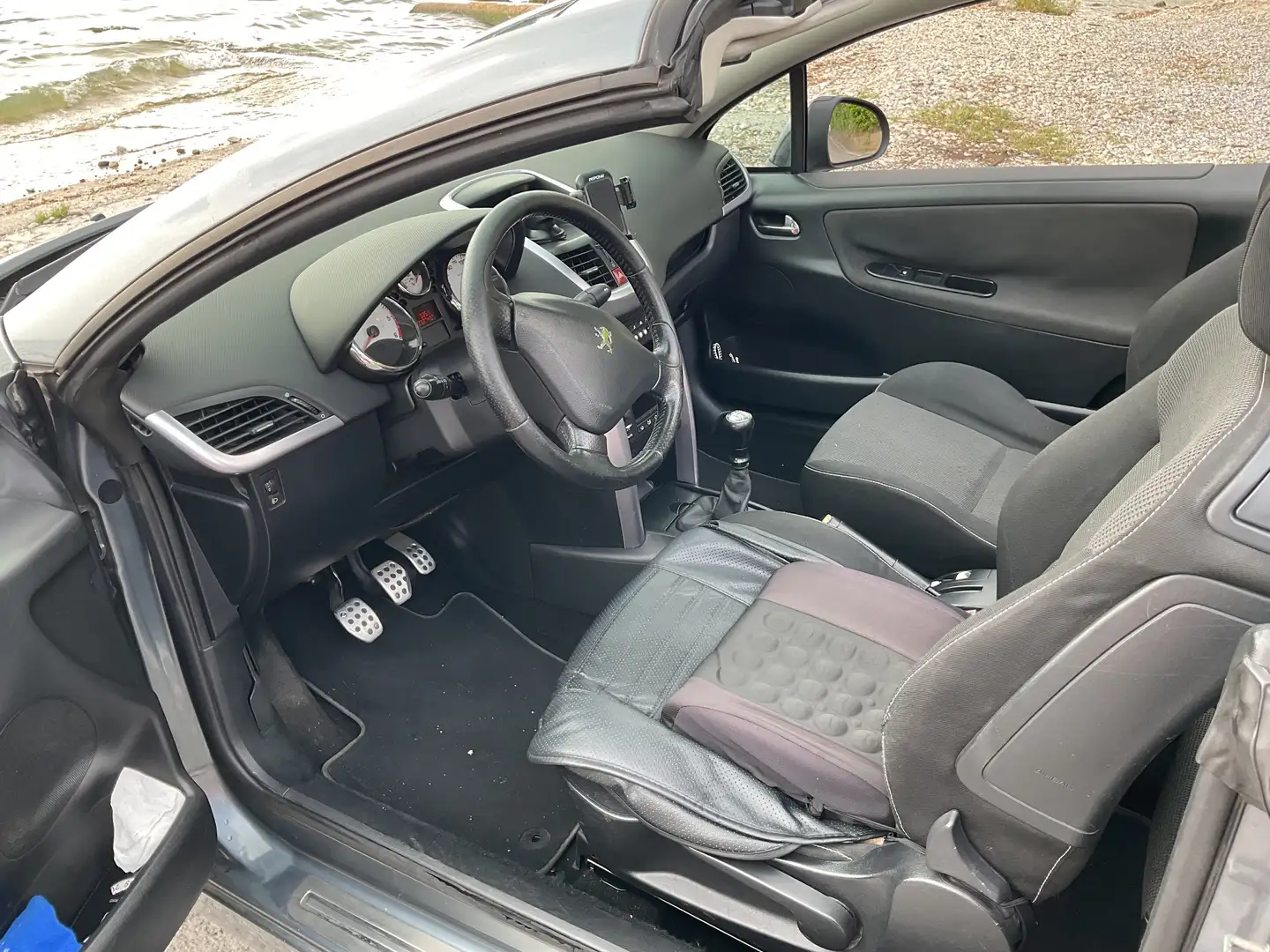 Peugeot 207 207 CC 1.6 hdi 8v Feline fap Grigio - 2