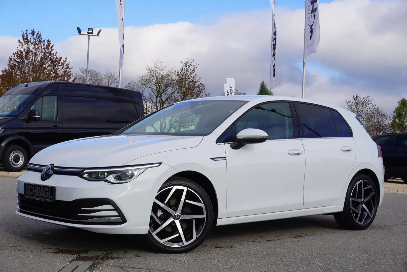 Volkswagen Golf VIII 1.5 eTSI DSG STYLE+NAVI+KAMERA+ACC+AHK Weiß - 2