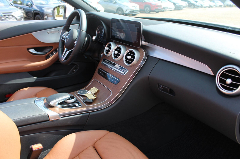 Mercedes-Benz C 200 Cabrio*LED*KAMERA*LEDER*1.Hd*AIRSC — photo 2