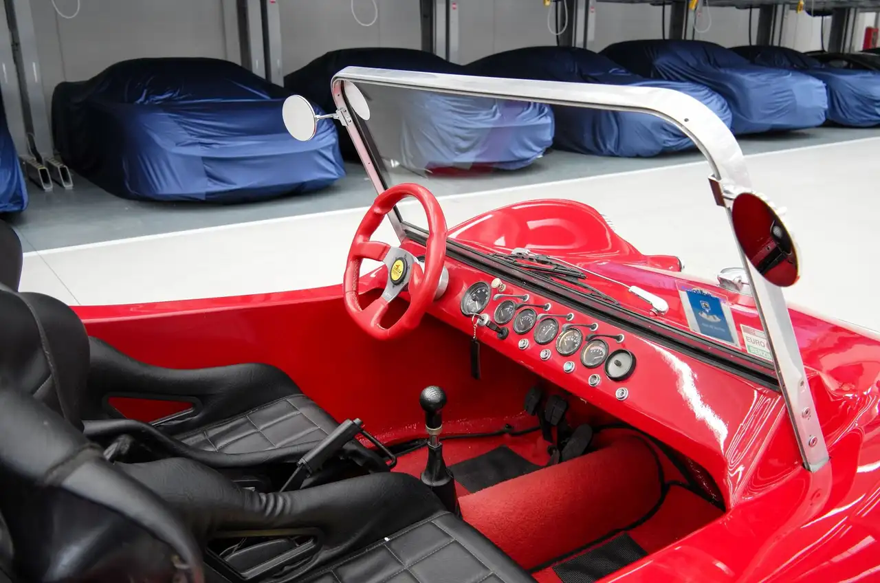 Volkswagen Buggy Carrozzeria Helvetia - Momo, foto 10