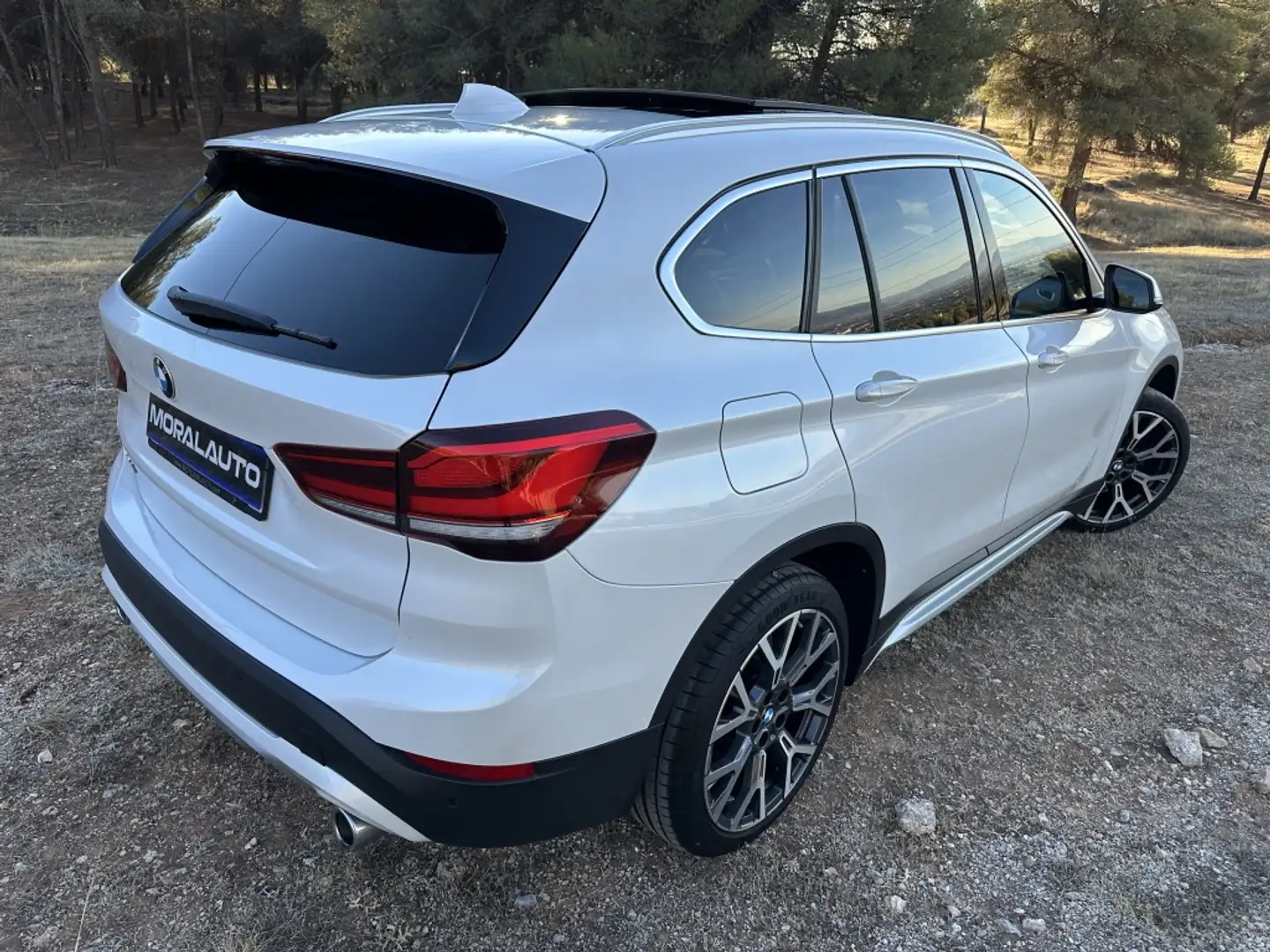 BMW X1 sDrive 18dA Blanco - 2