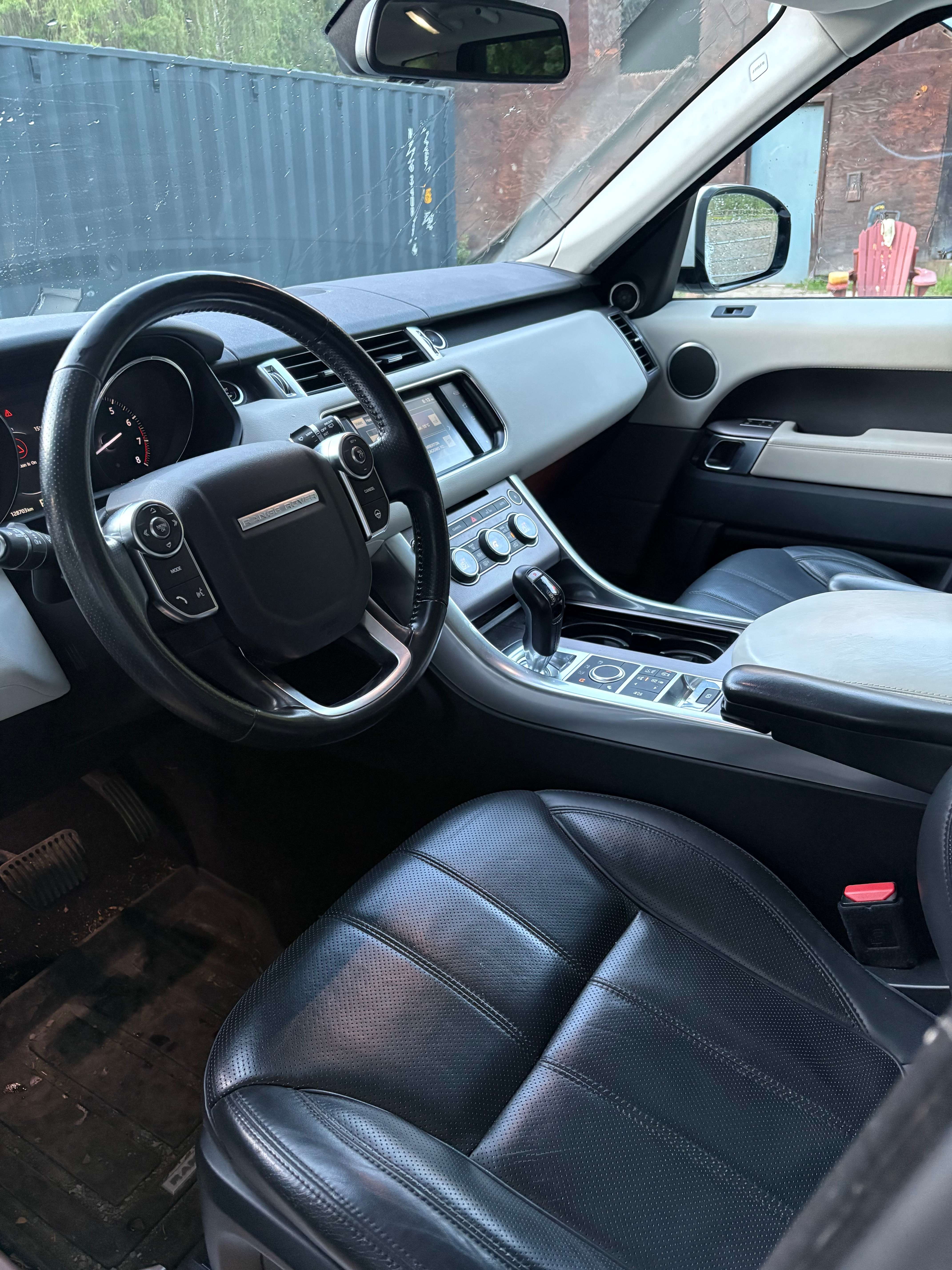 2016 Land Rover Range Rover Sport V6 HSE alt 5