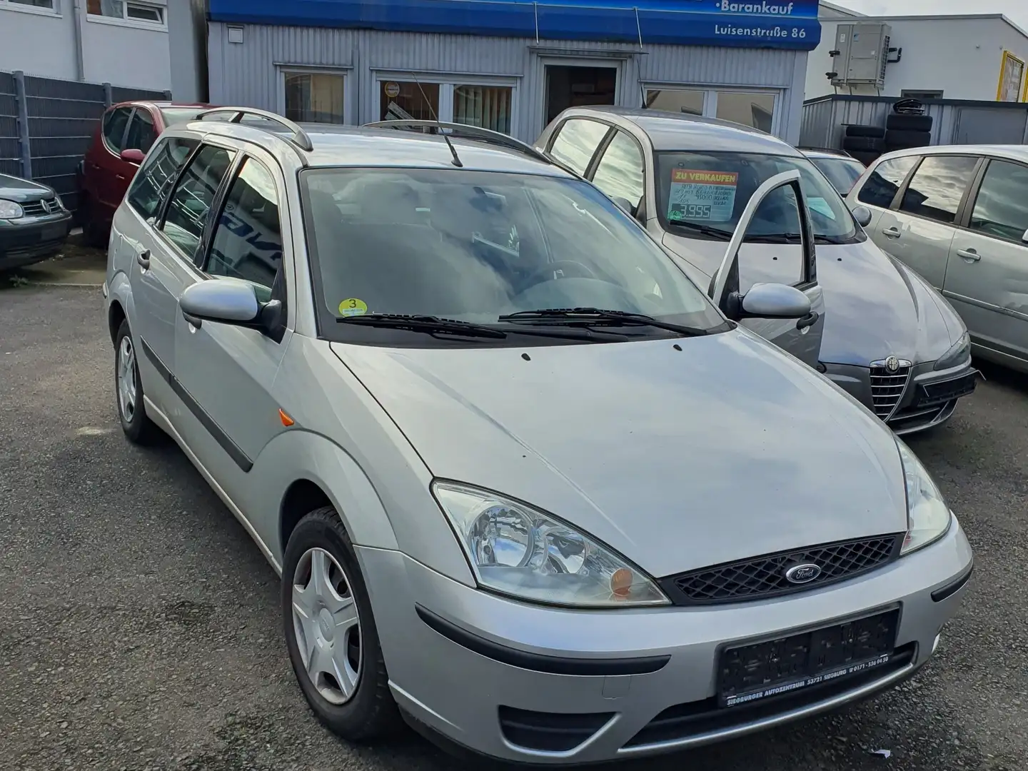 Ford Focus Turnier Top Zustand 1-Hand Silber - 1