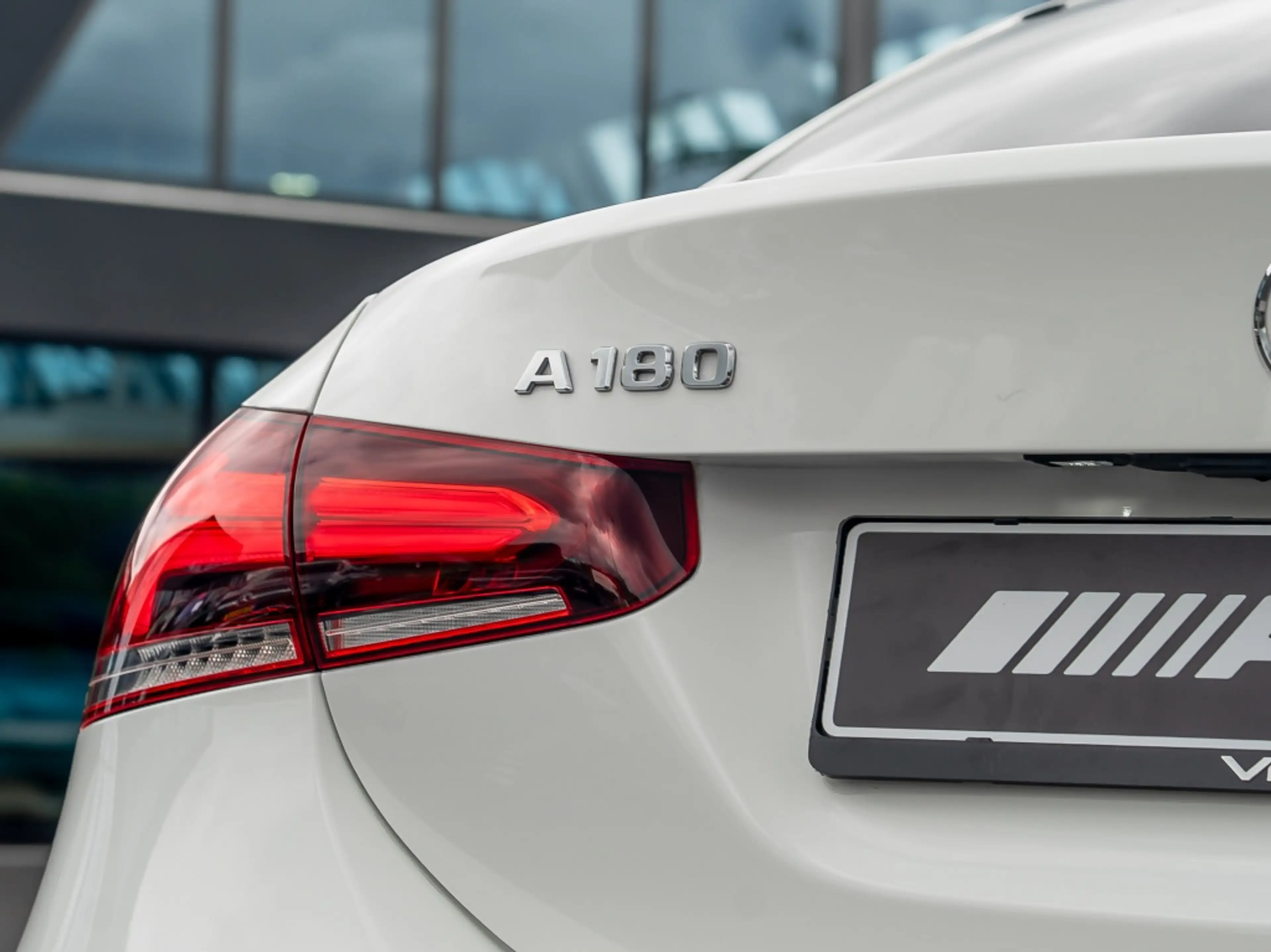 Mercedes-Benz A 180 Limousine A AMG Line | Night | Pano | Memory | Ach — photo 9