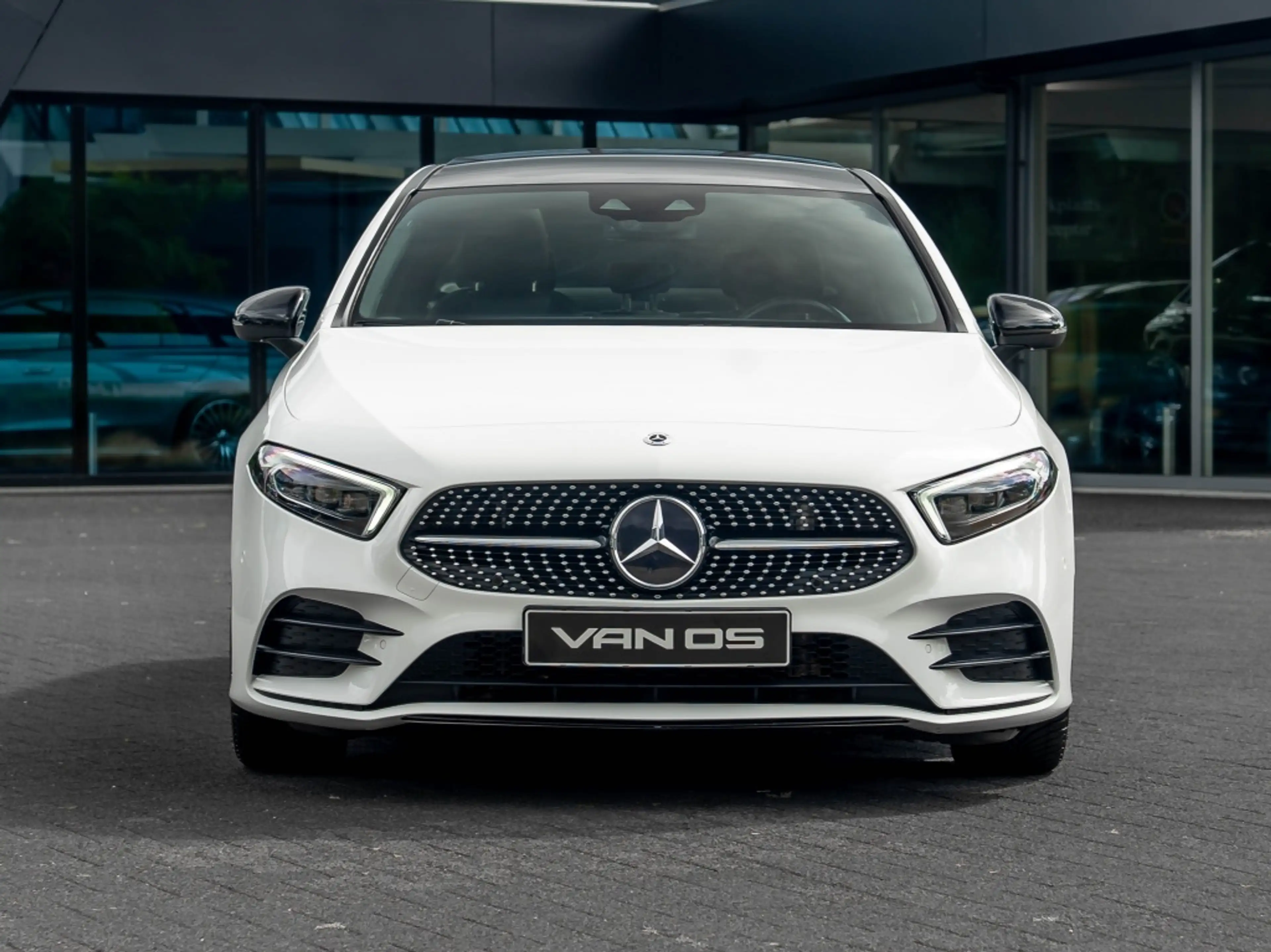Mercedes-Benz A 180 Limousine A AMG Line | Night | Pano | Memory | Ach — photo 6