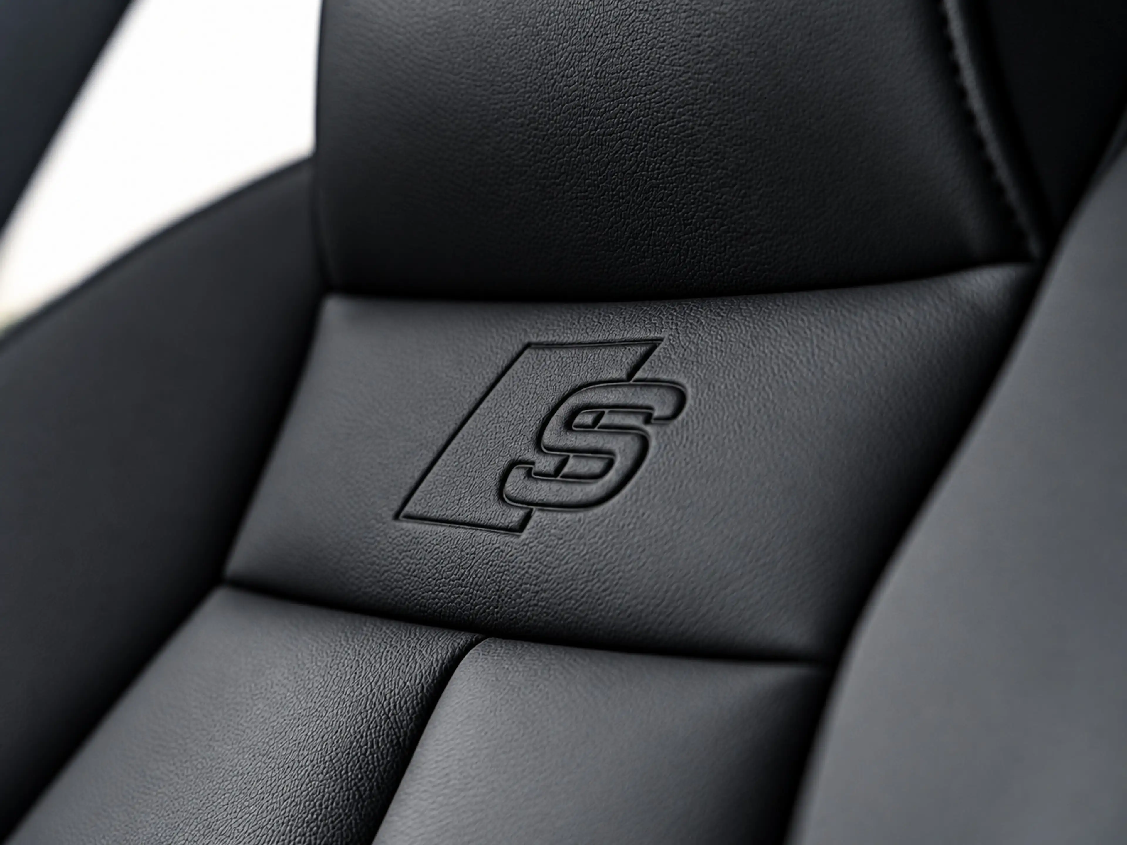 Audi A3 Sportback 45 TFSI e S-Line Competition|B&O|SFEER|A — photo 13