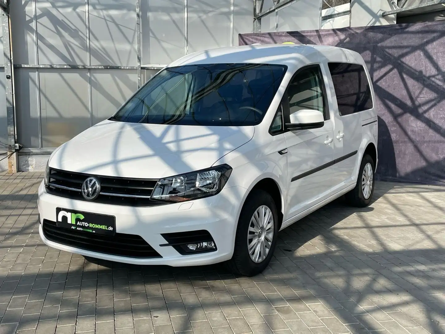 Volkswagen Caddy TSI Trendline 1.HA Klima SH Assist Tempom Bianco - 1
