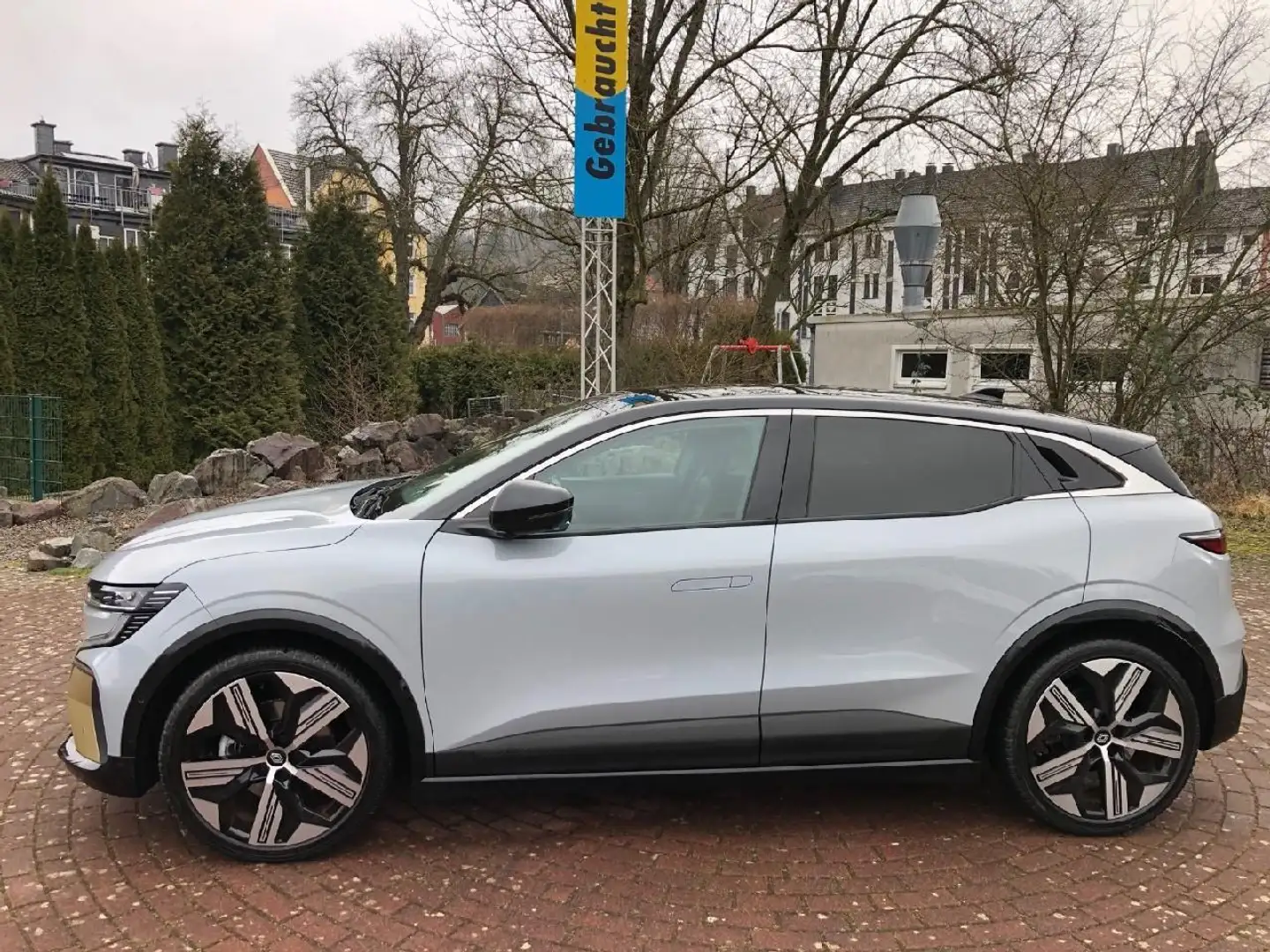 Renault Megane E-Tech Electric Iconic Grau - 2