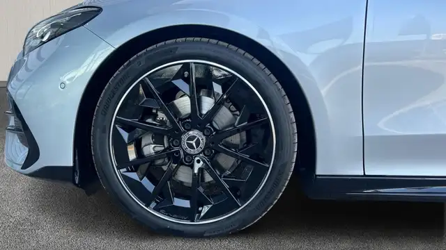 Mercedes-Benz Cla view 5