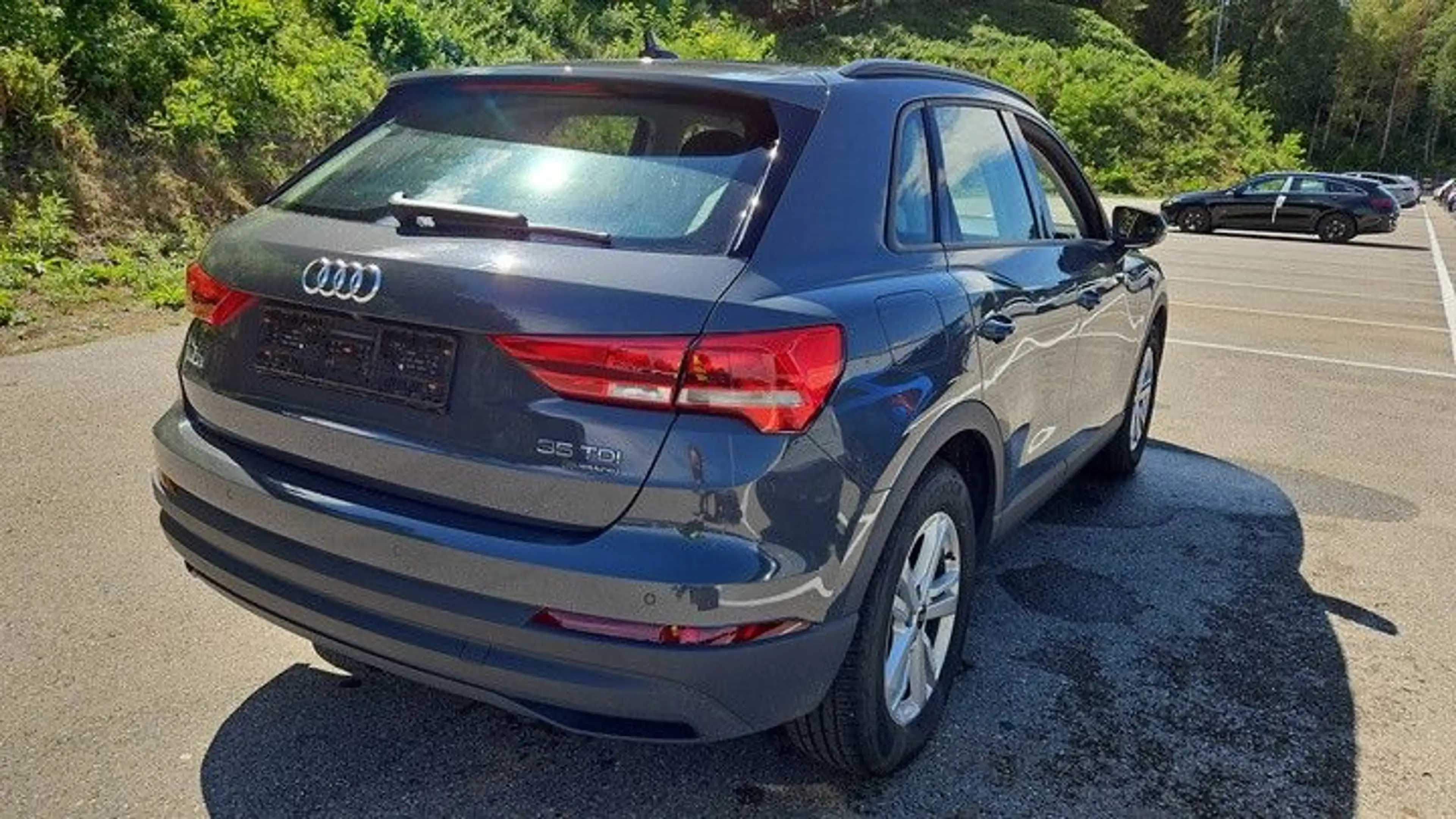 Audi Q3 35 TDI quattro S-Tronic MMI NAVI Kamera — photo 3
