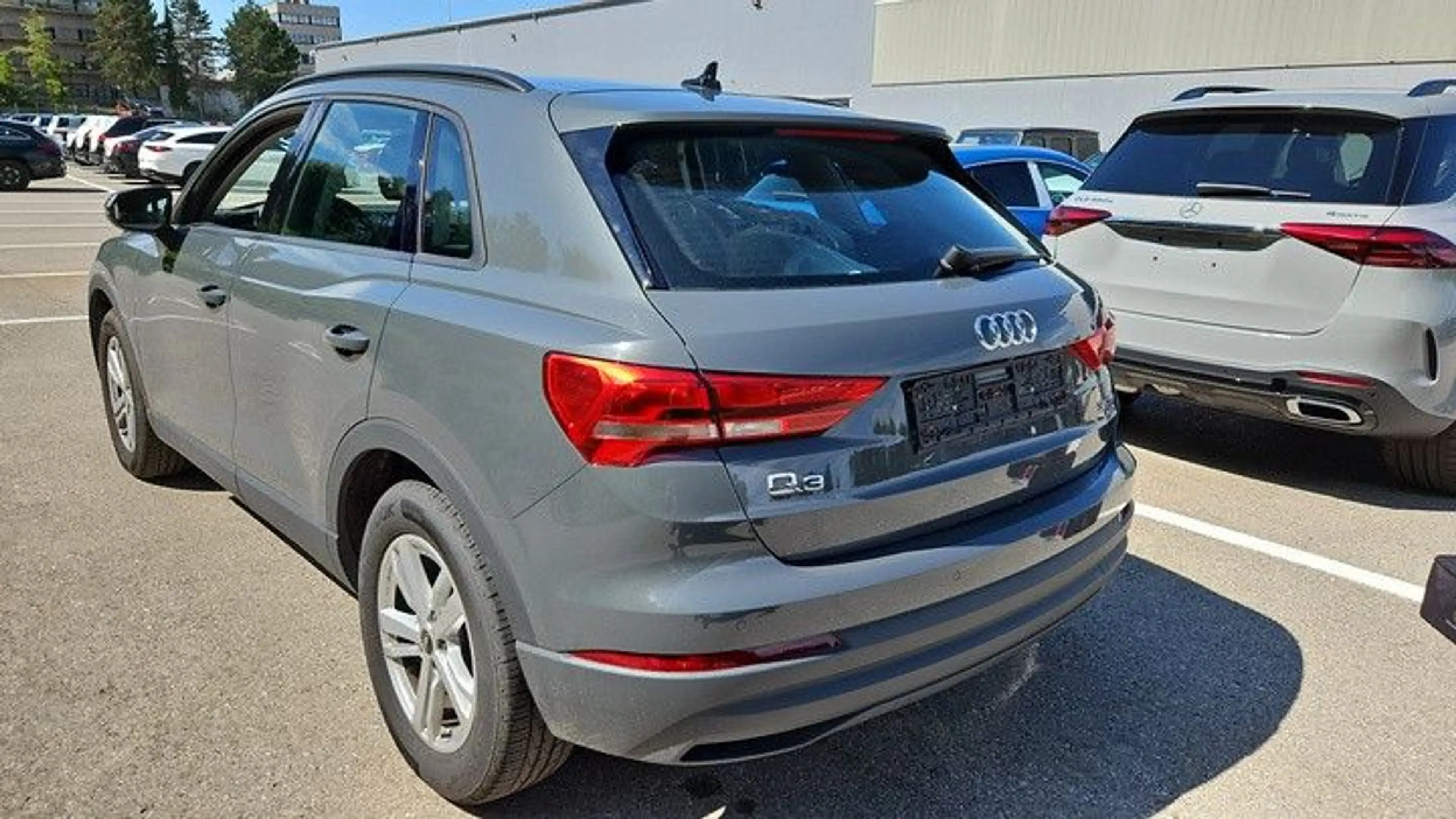 Audi Q3 35 TDI quattro S-Tronic MMI NAVI Kamera — photo 4