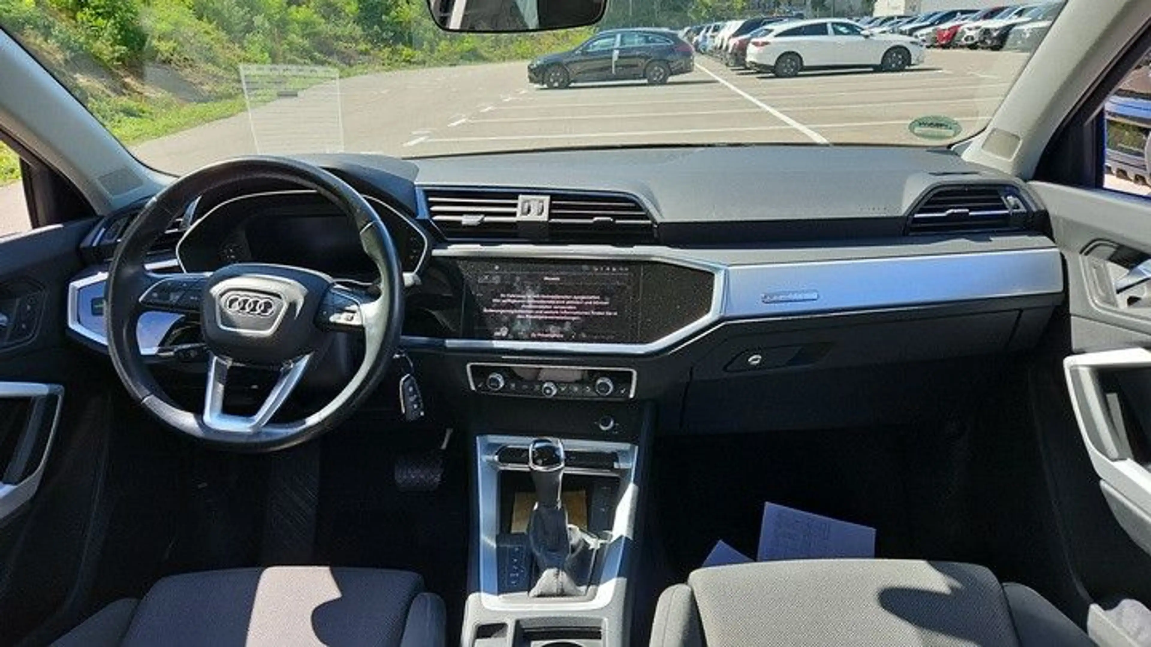 Audi Q3 35 TDI quattro S-Tronic MMI NAVI Kamera — photo 6