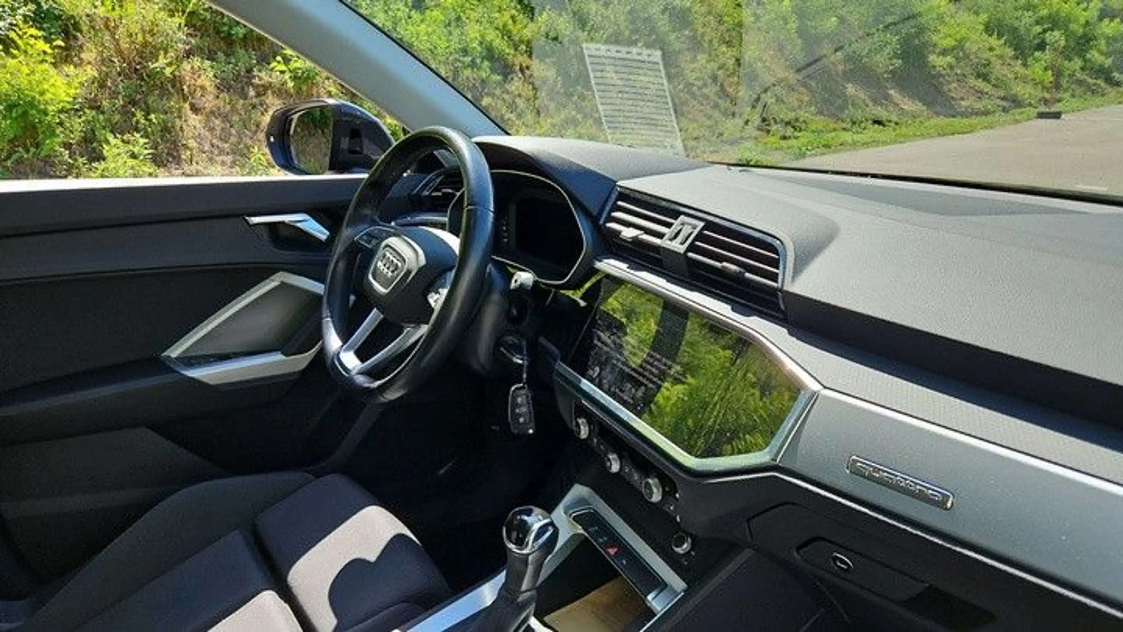 Audi Q3 35 TDI quattro S-Tronic MMI NAVI Kamera — photo 5