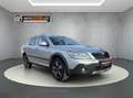 Skoda Octavia Combi 2,0 Scout TDI CR DPF 4x4 Grijs - thumbnail 4