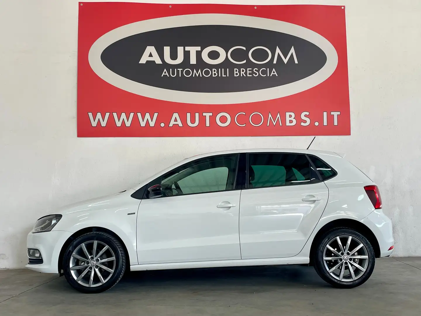 Volkswagen Polo V  5p 1.2 tsi bm Fresh Bianco - 1