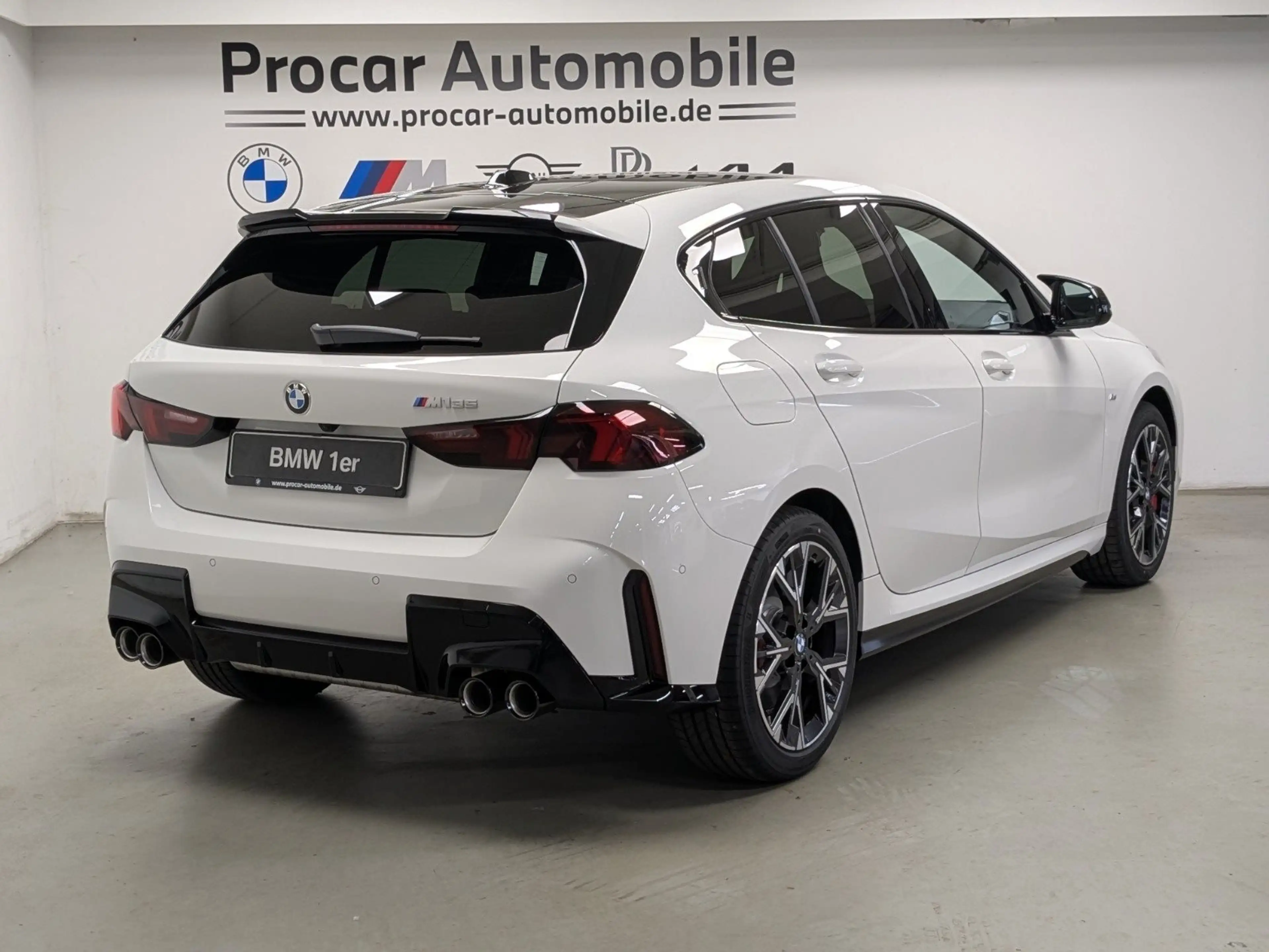 BMW 135 M135 xDrive M Sport RFK NAVI LED Sound Syst. LM — photo 4