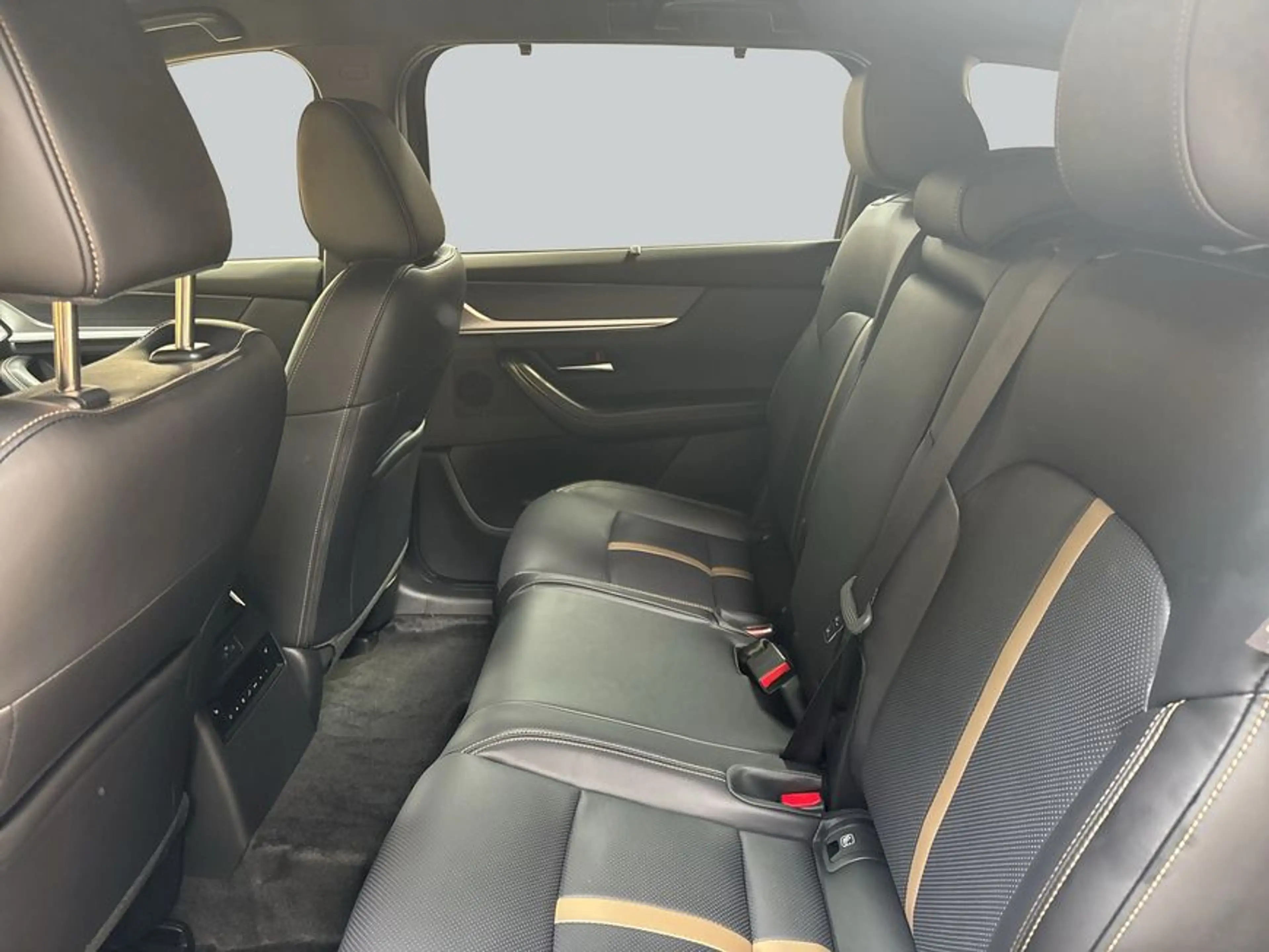 Mazda CX-80 AWD PHEV Aut. HOMURA 141 kW, 5-türig — photo 12