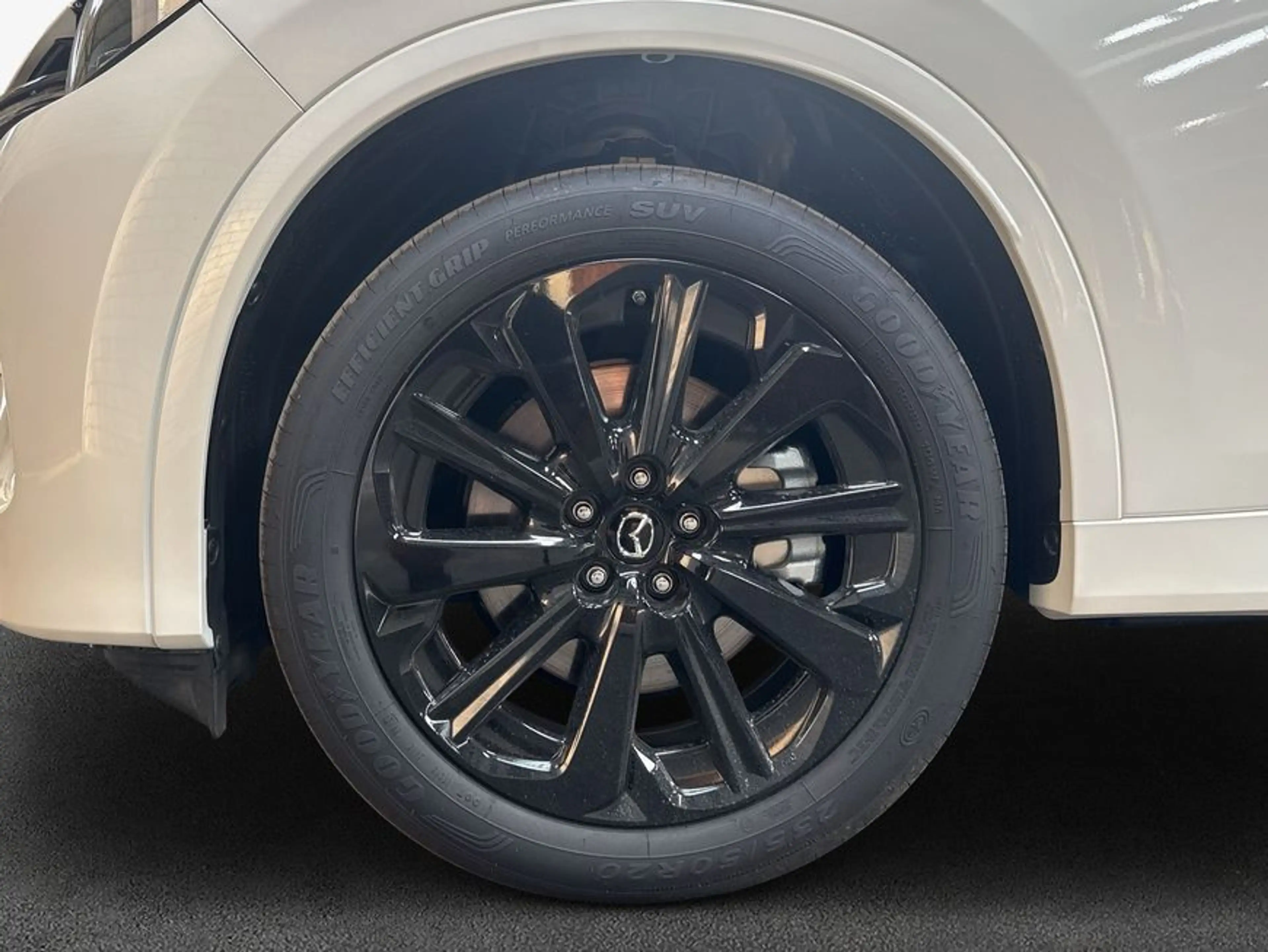 Mazda CX-80 AWD PHEV Aut. HOMURA 141 kW, 5-türig — photo 8