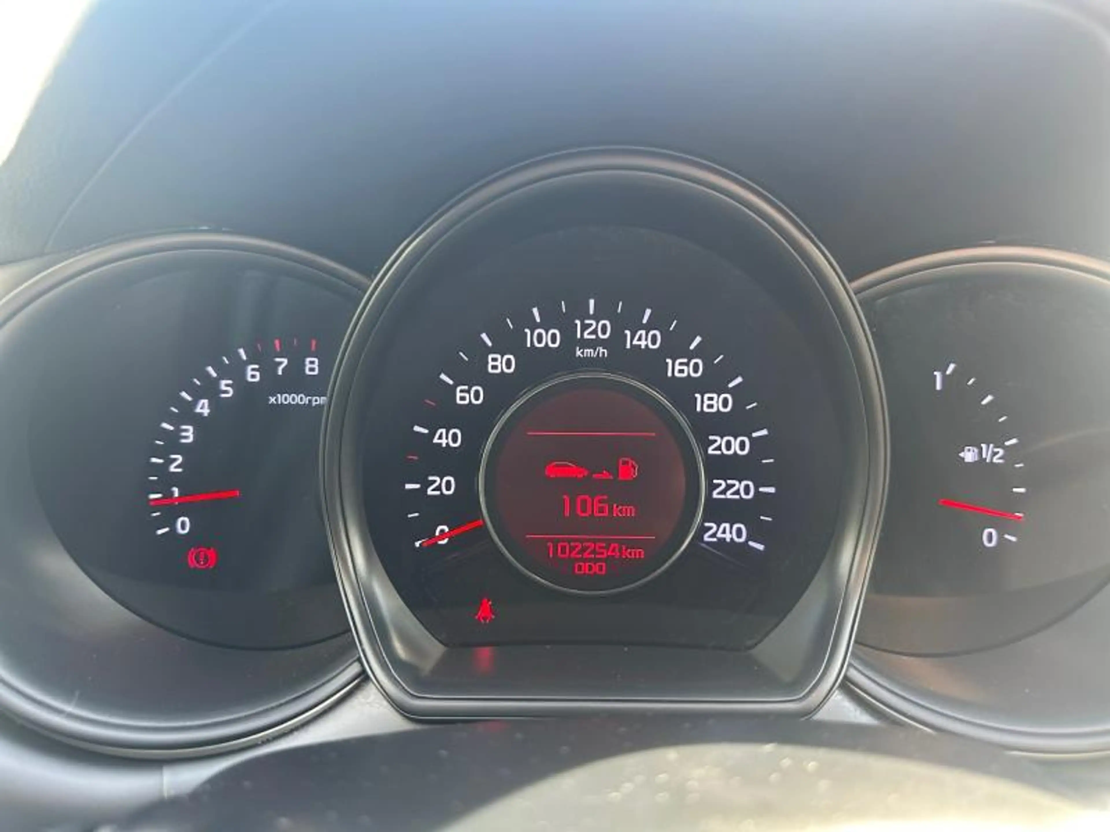 Kia Ceed / cee'd 1.4 99cv noir 02/16 Airco Cruise Bluetooth — photo 14