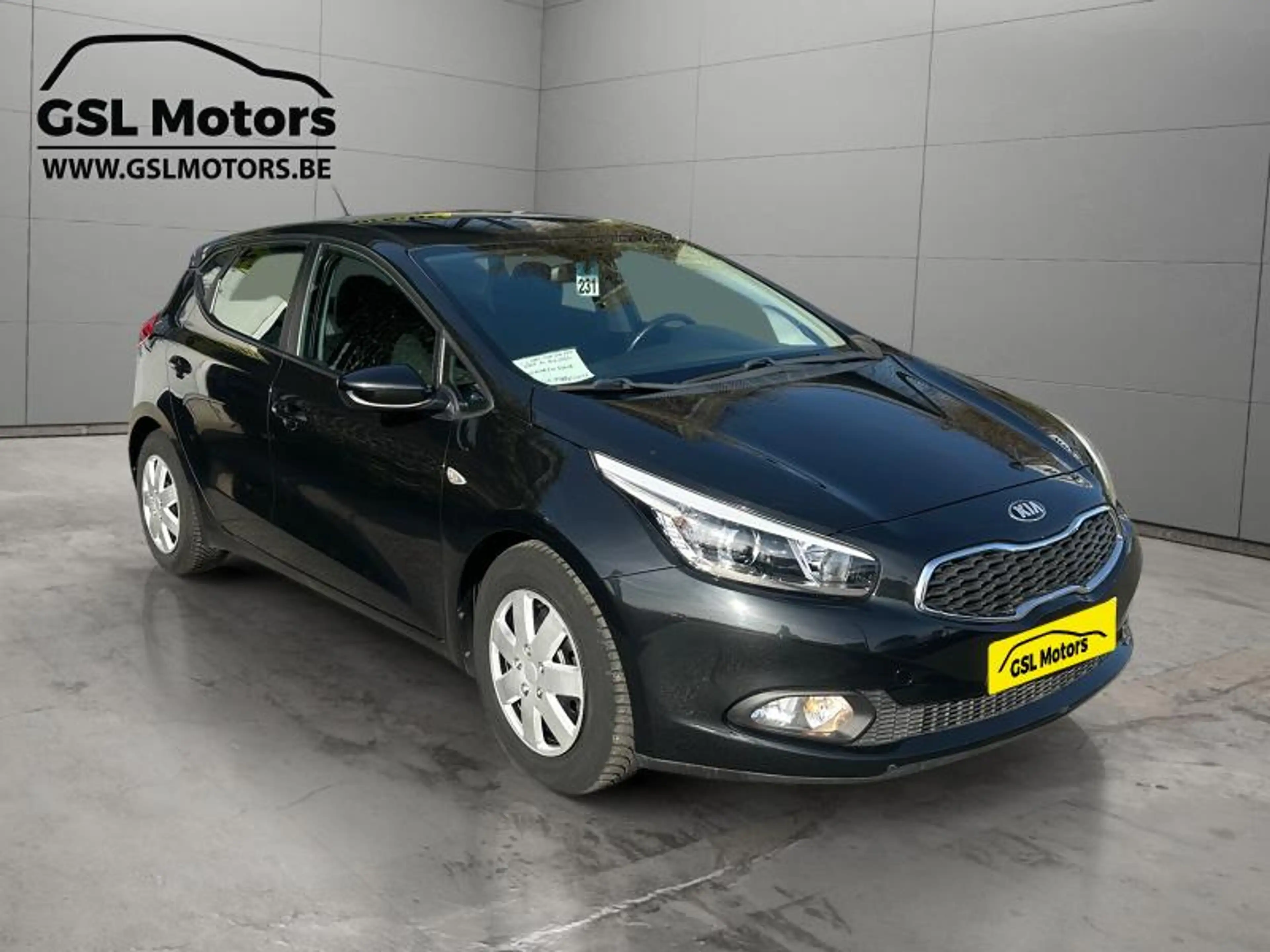 Kia Ceed / cee'd 1.4 99cv noir 02/16 Airco Cruise Bluetooth — photo 3