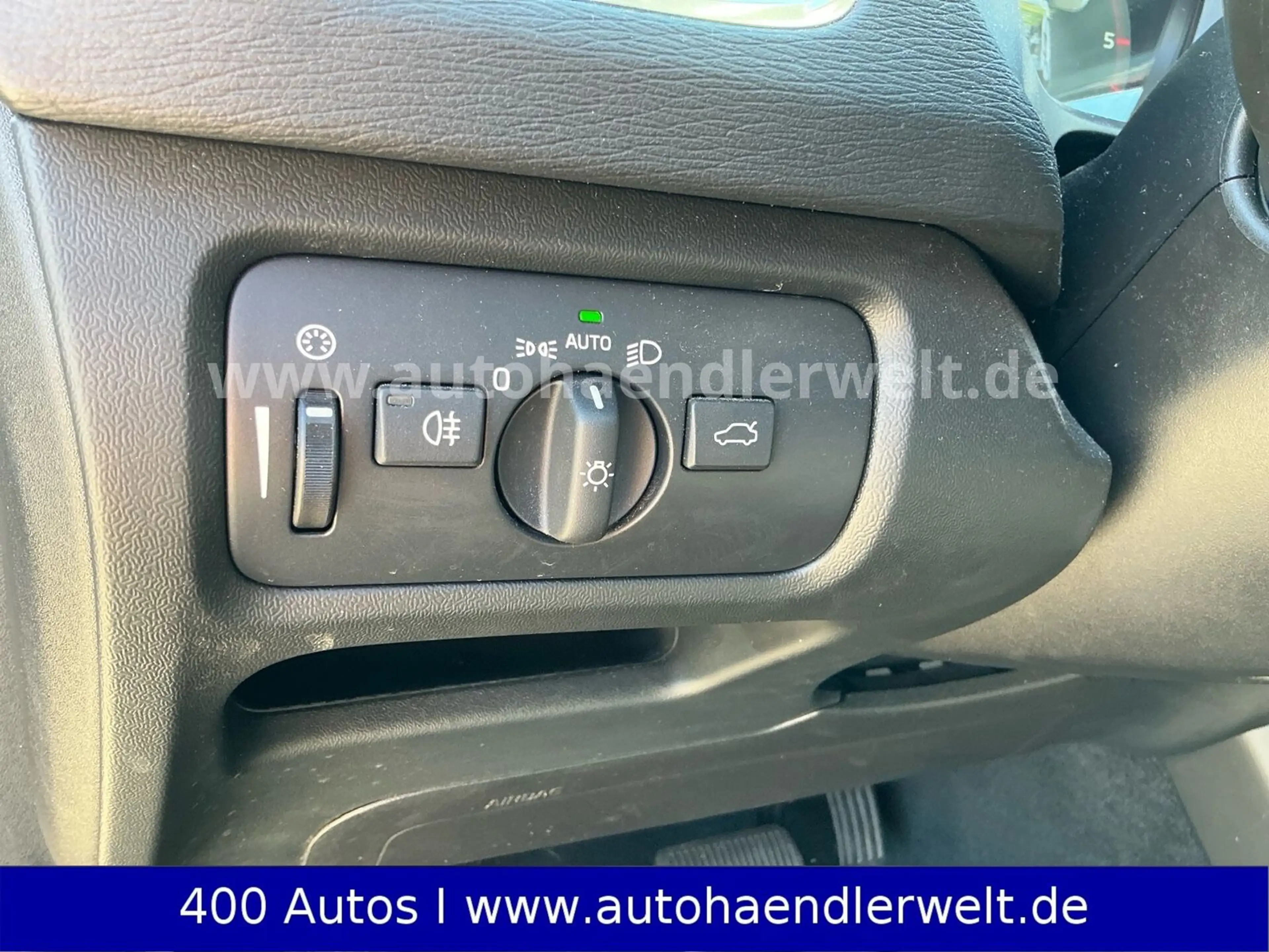 Volvo V40 Cross Country 2.0 Automatik — photo 15