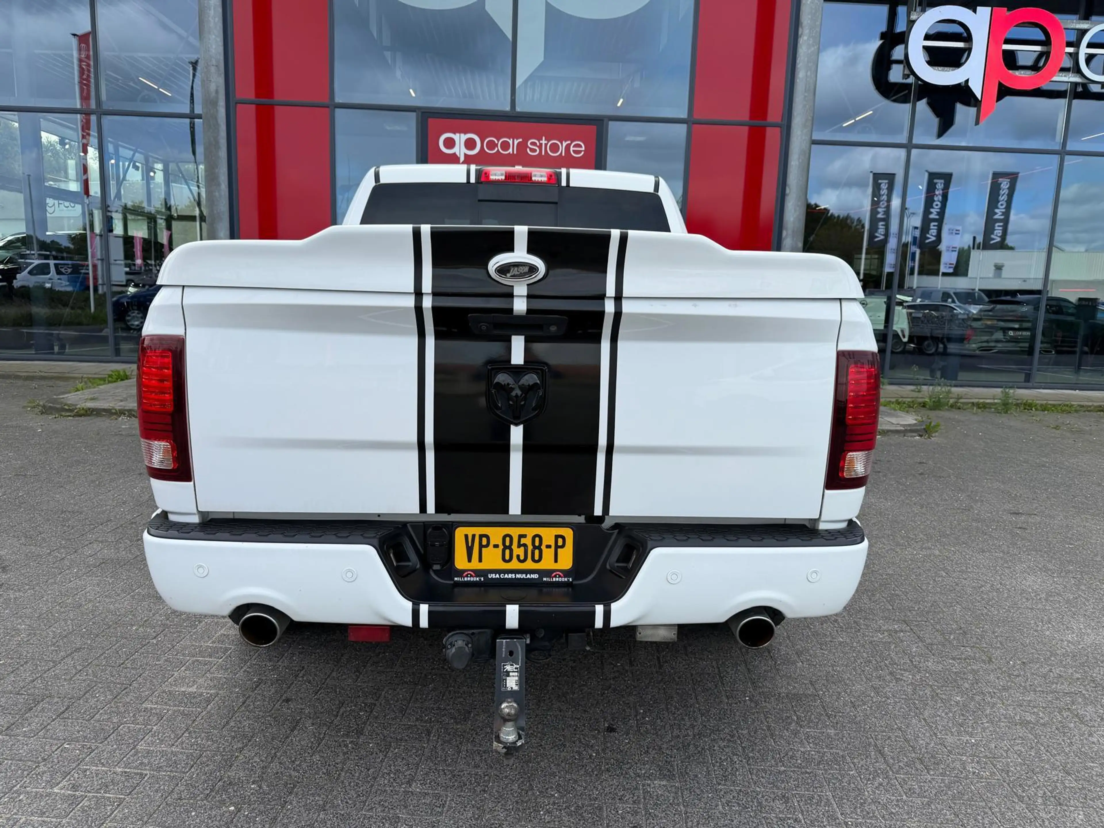 Dodge RAM 1500 5.7 V8 Quad Cab 6'4 | Panorama | Camera | Sto — photo 5